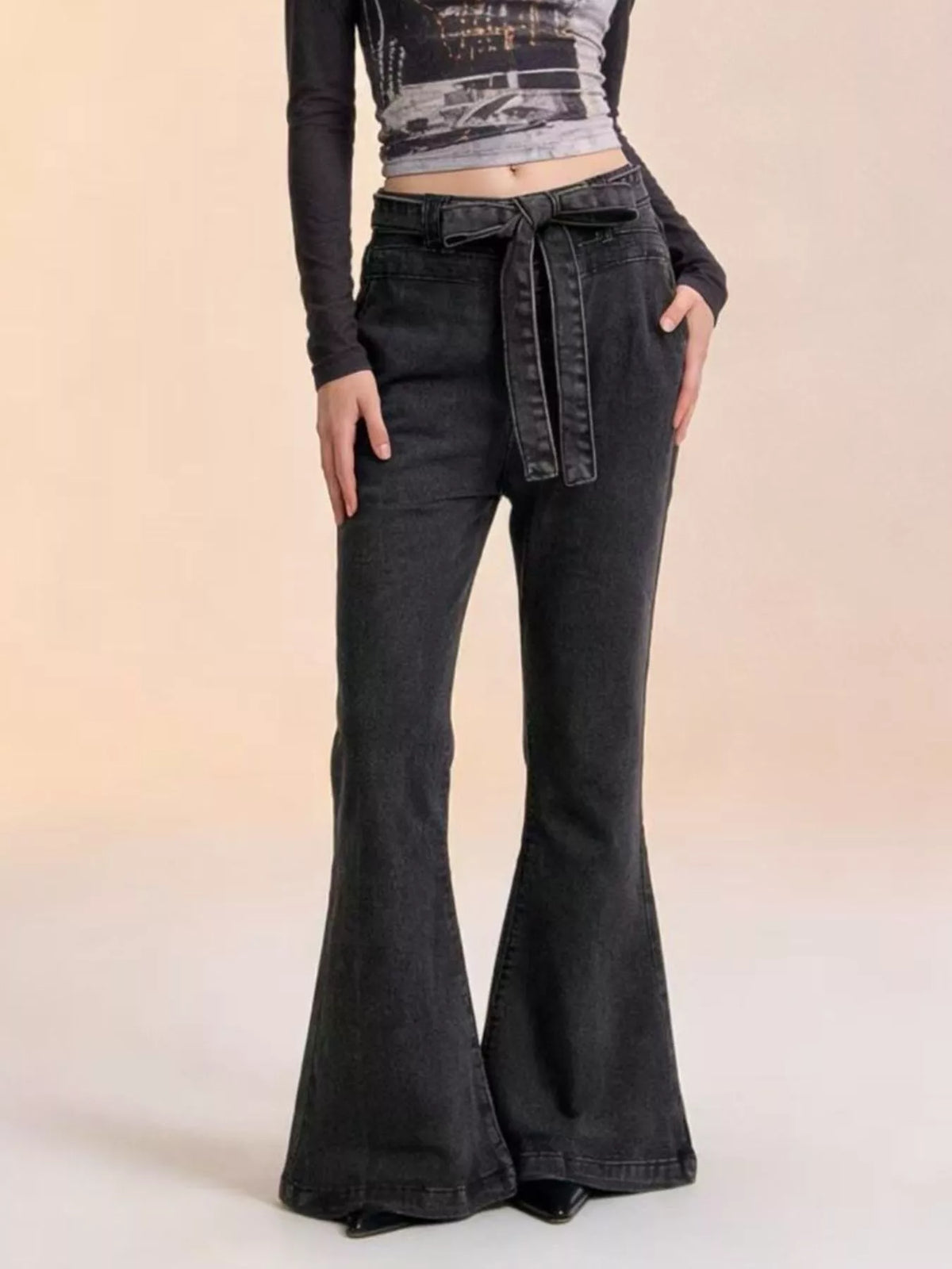Flare denim in black wash