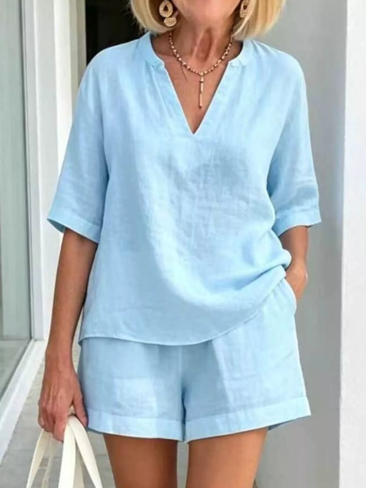 Pocket detail on the shorts of the two piece set