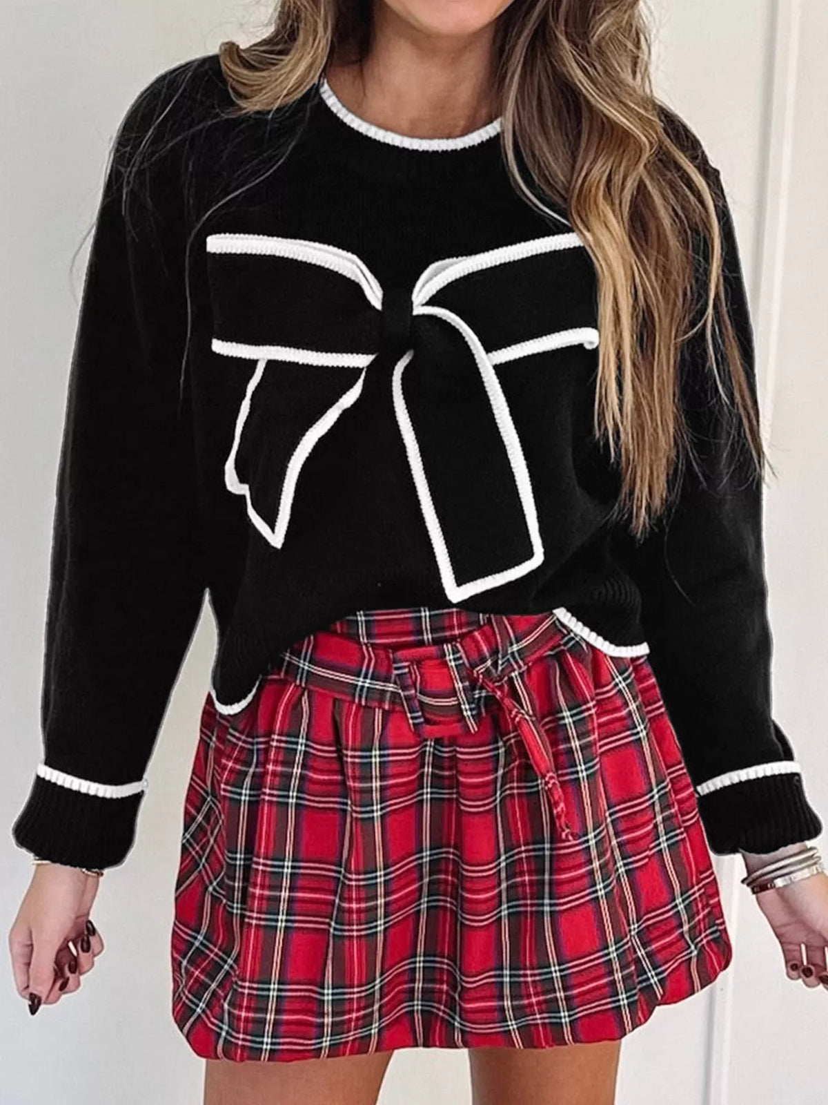 bow cropped sweater close up knit detail