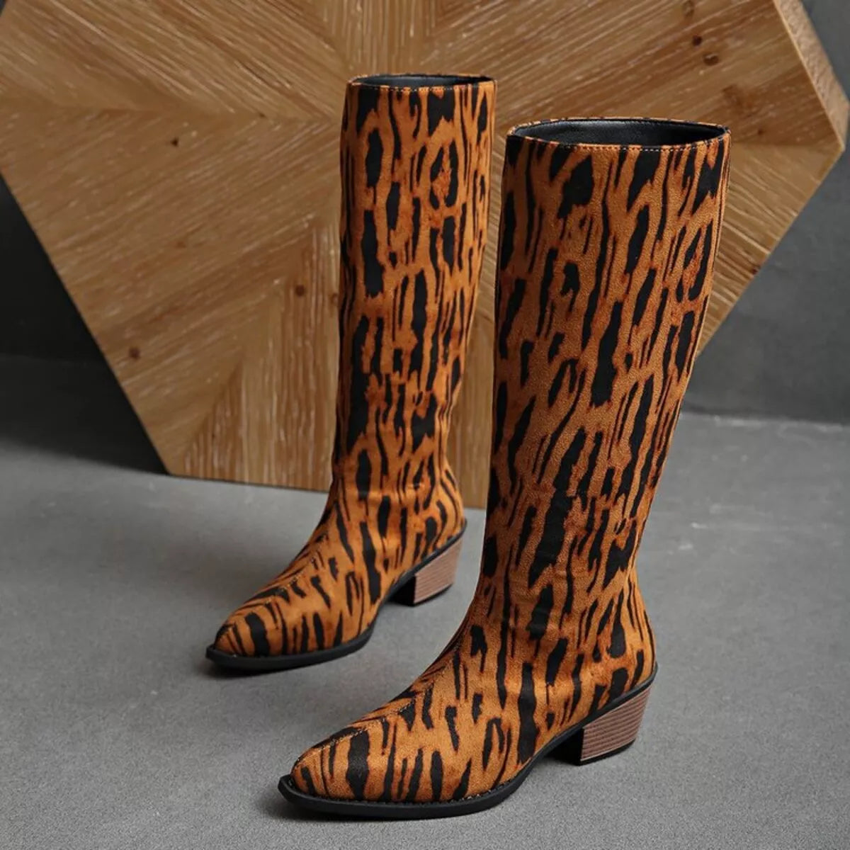 leopard pointed toe block heel boots heel detail