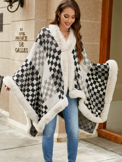Checkered Faux Fur Trim Poncho - Fashorio