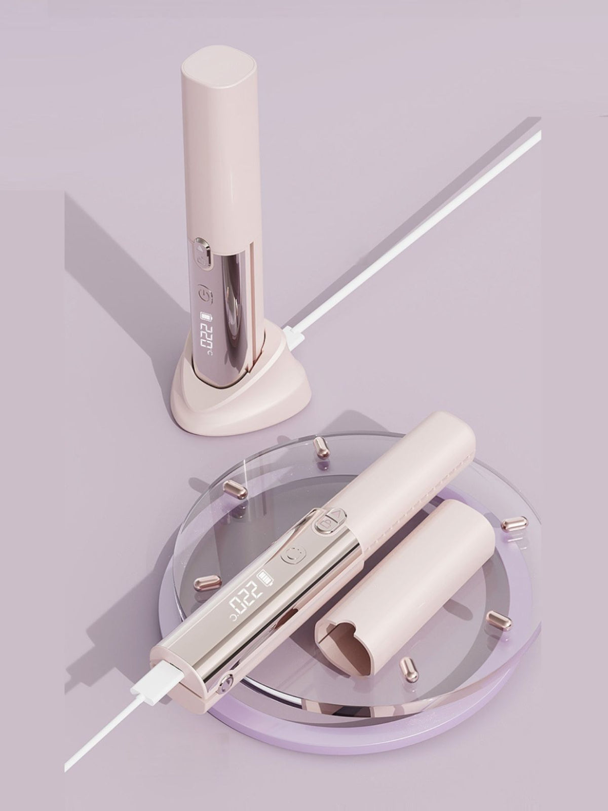 Cordless curler held in hand