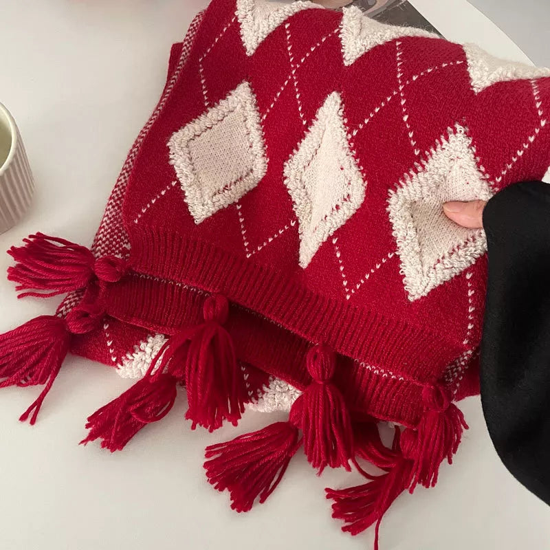 Textured diamond pattern scarf full length