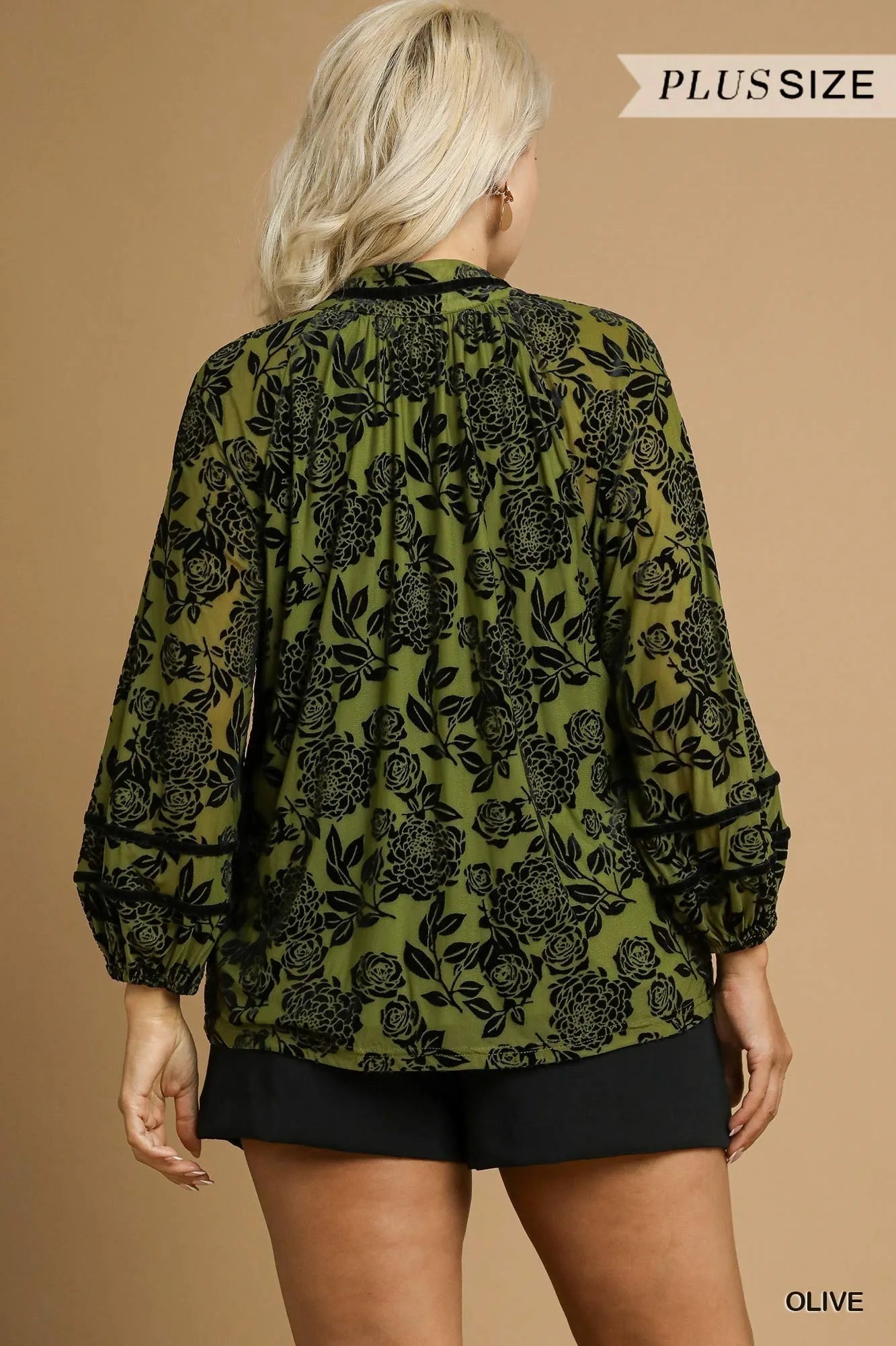 Umgee Full Size Floral Velvet Blouse with Balloon Sleeves Plus Size - Fashorio