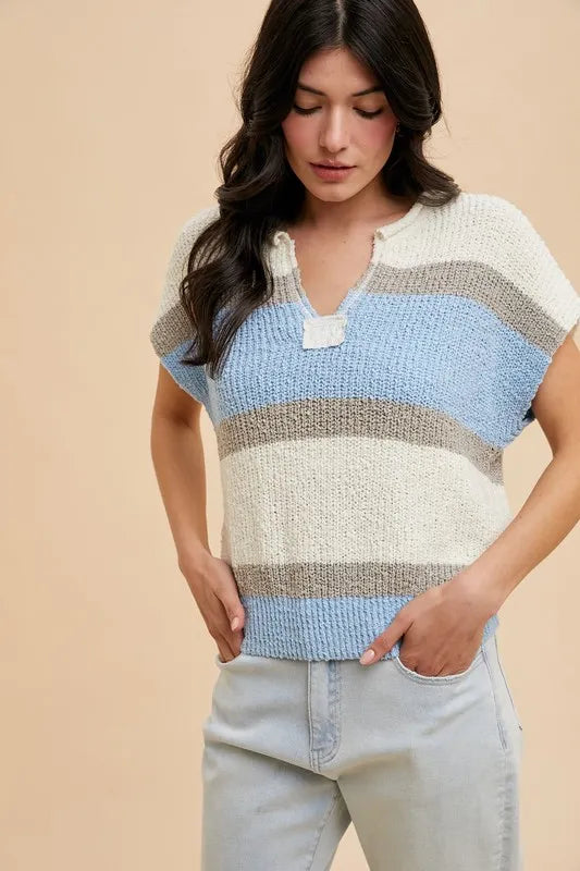 Color Block Textured Sweater Top in Ivory and Denim Blue