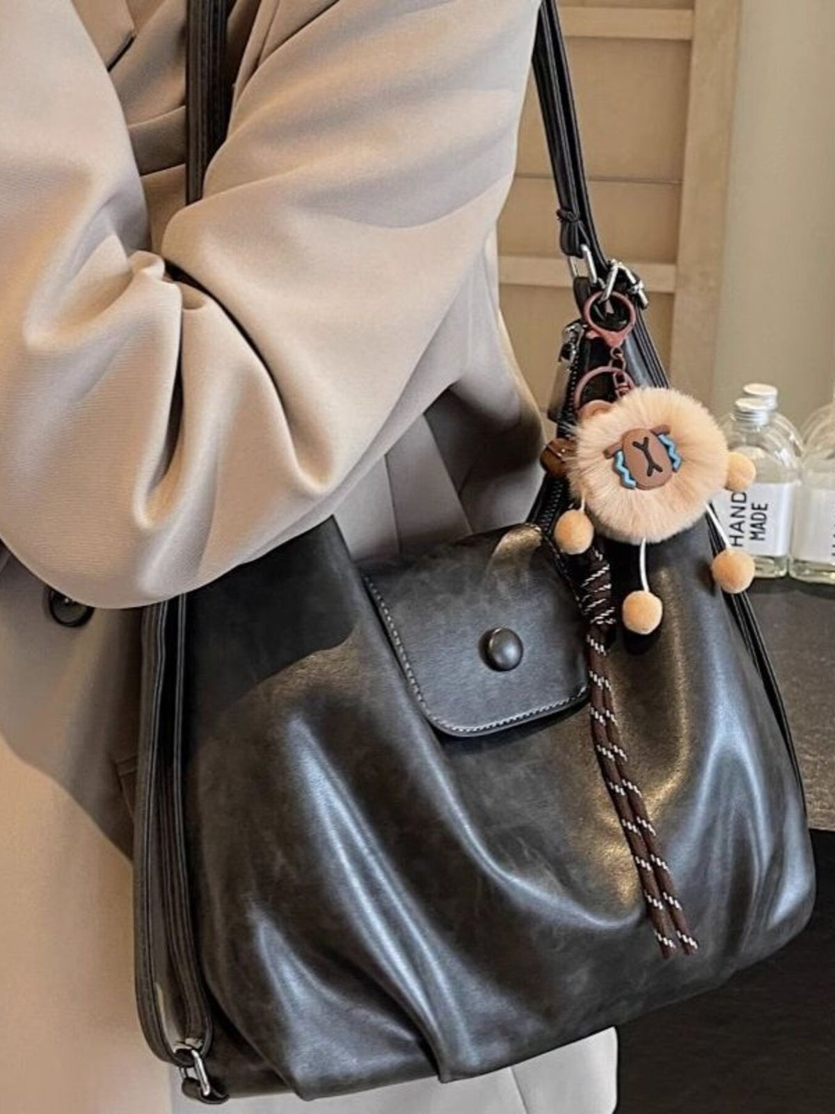 Back view of coffee brown shoulder bag