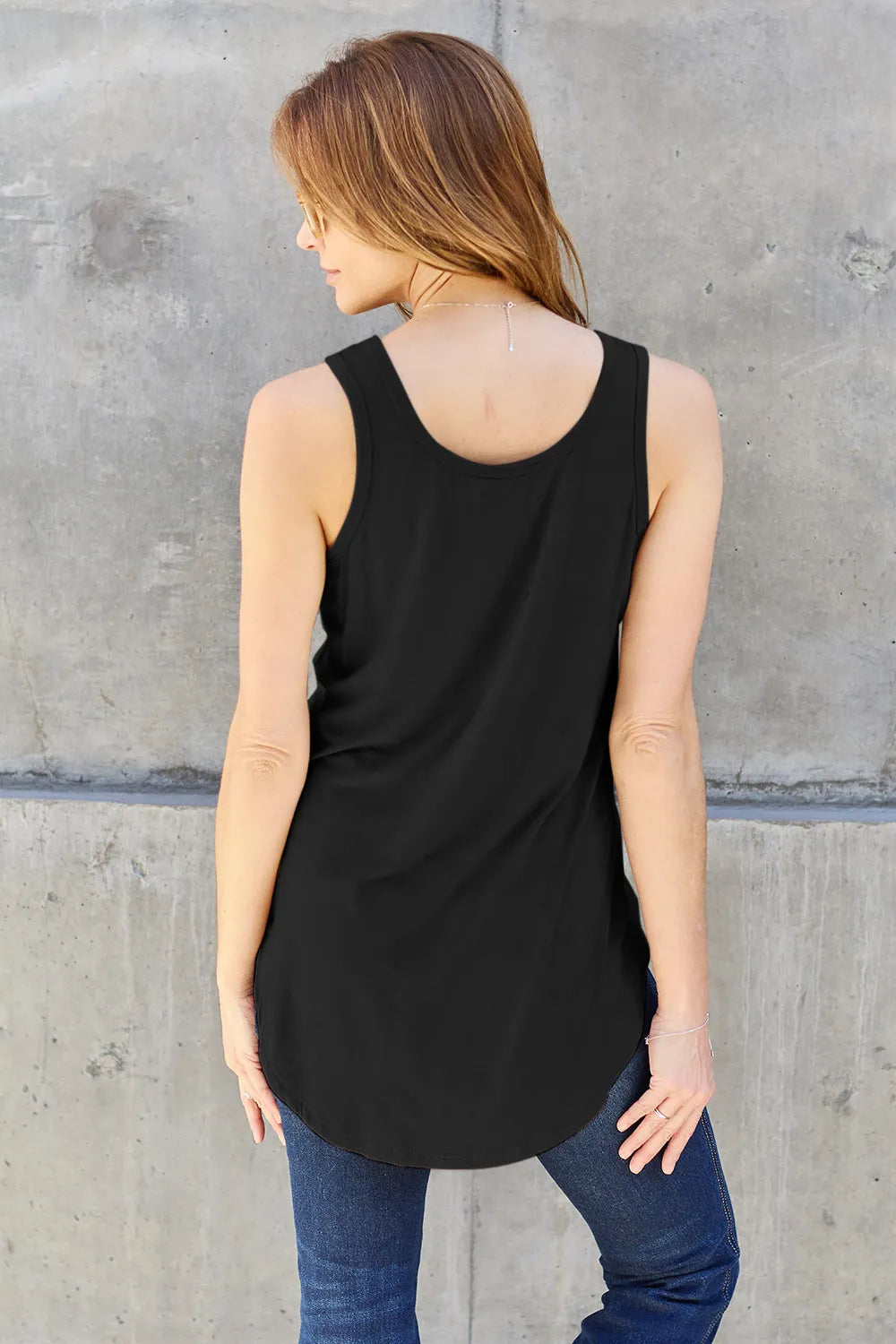 Basic Bae Basic Bae Full Size Round Neck Curved Hem Tank