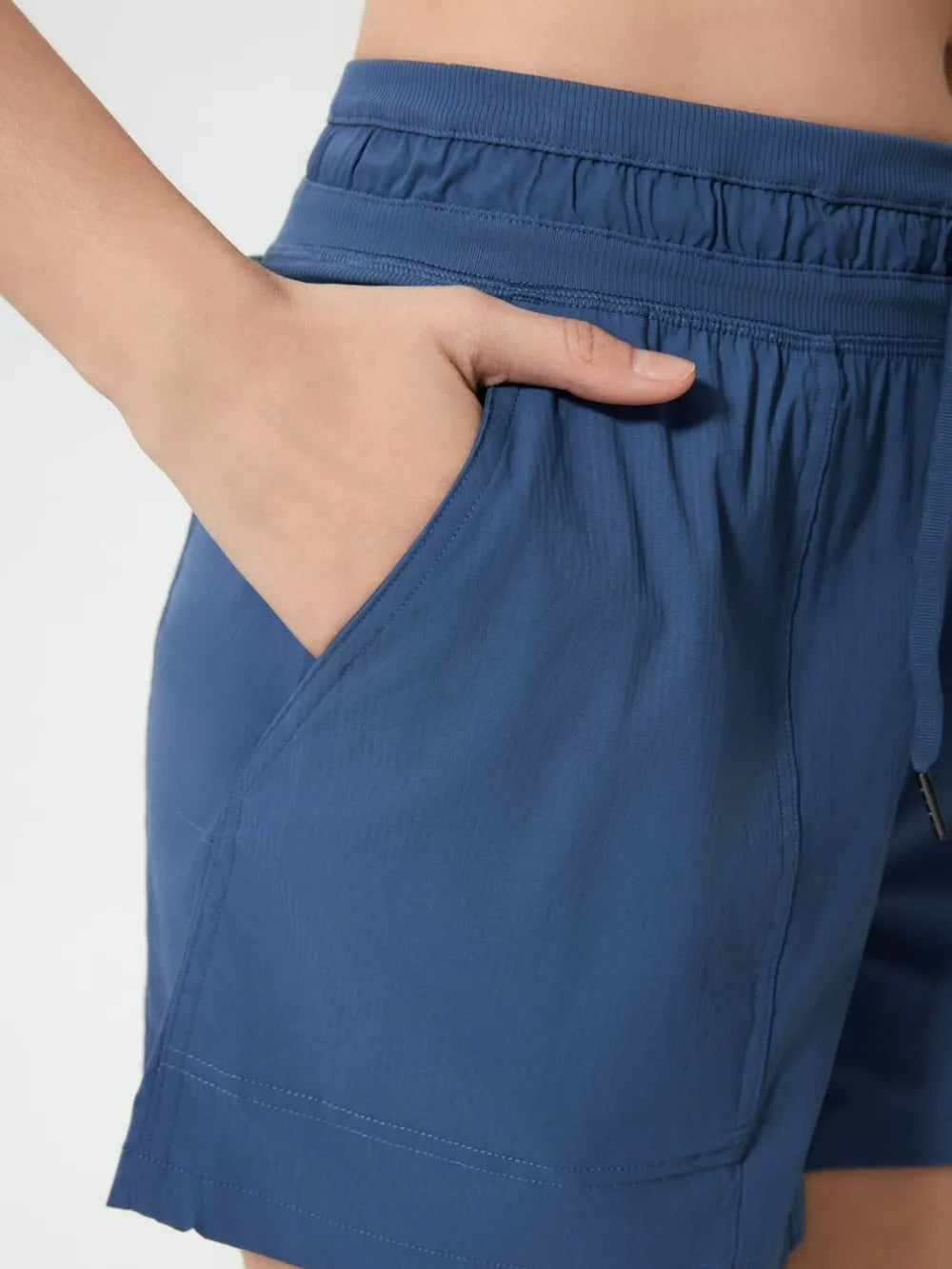 Drawstring Active Shorts with Pockets detail close up