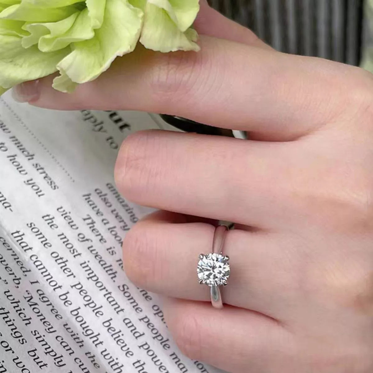 Close up of the 2 carat moissanite stone and silver setting