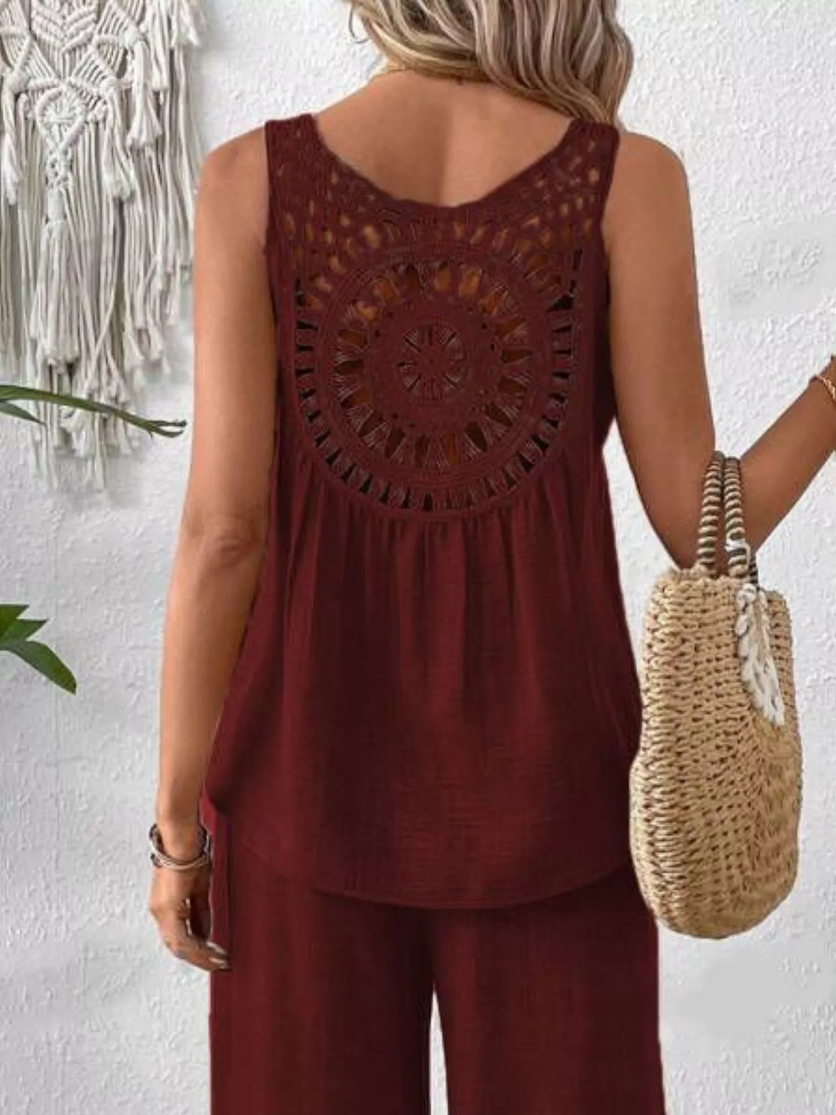 Round neck tank and pants set final view