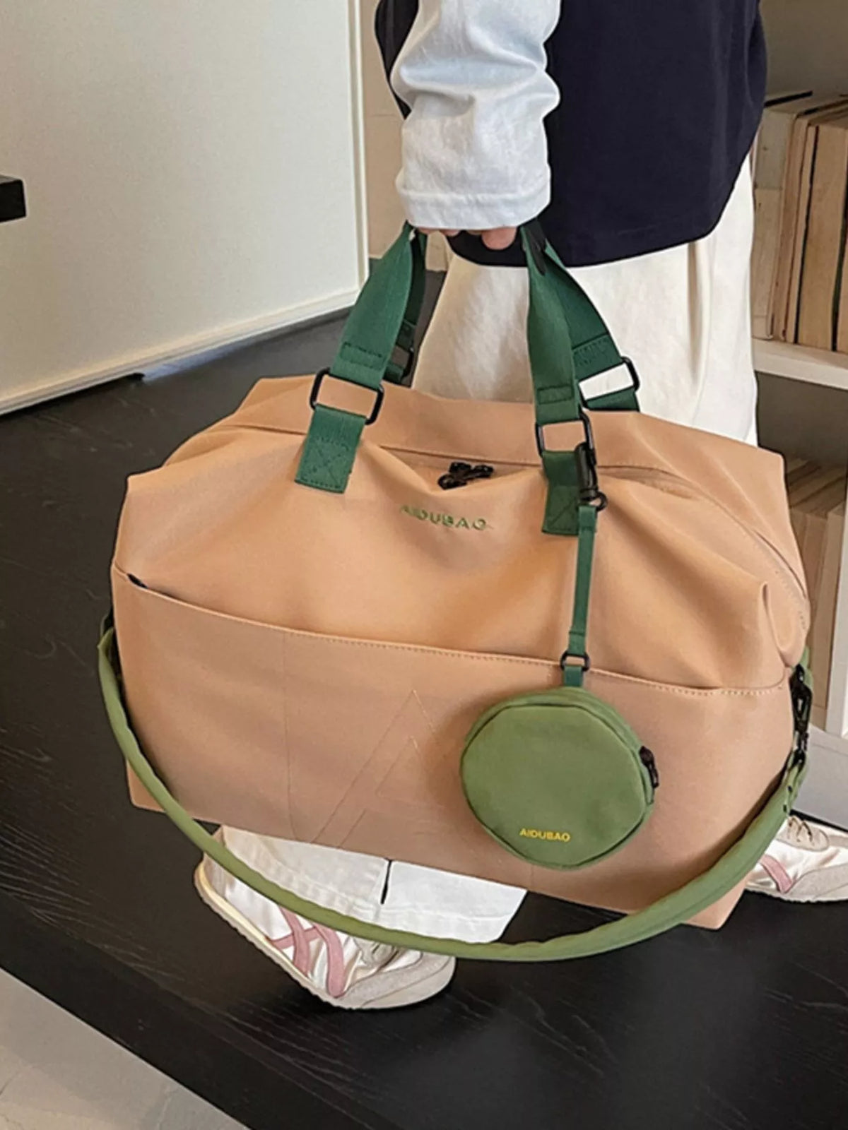 Nylon duffel bag main compartment interior