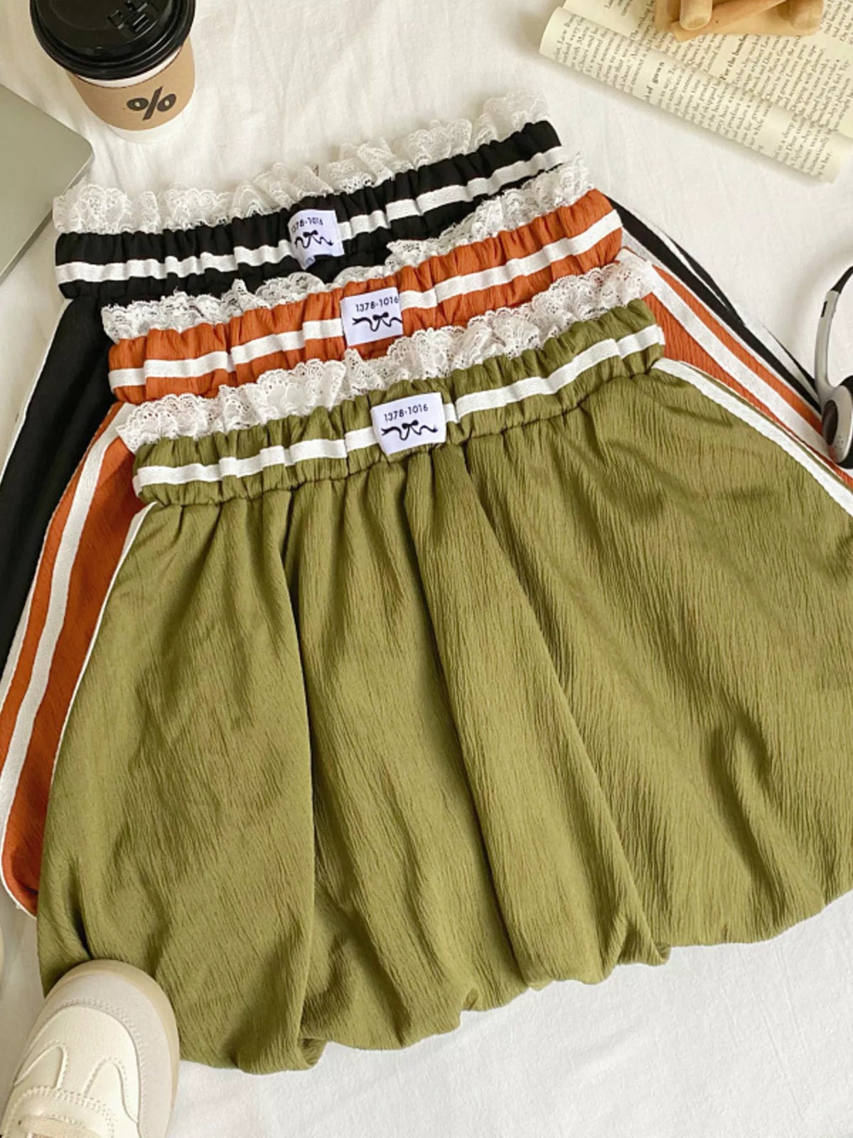 Lace trim elastic waist mini skirt back view