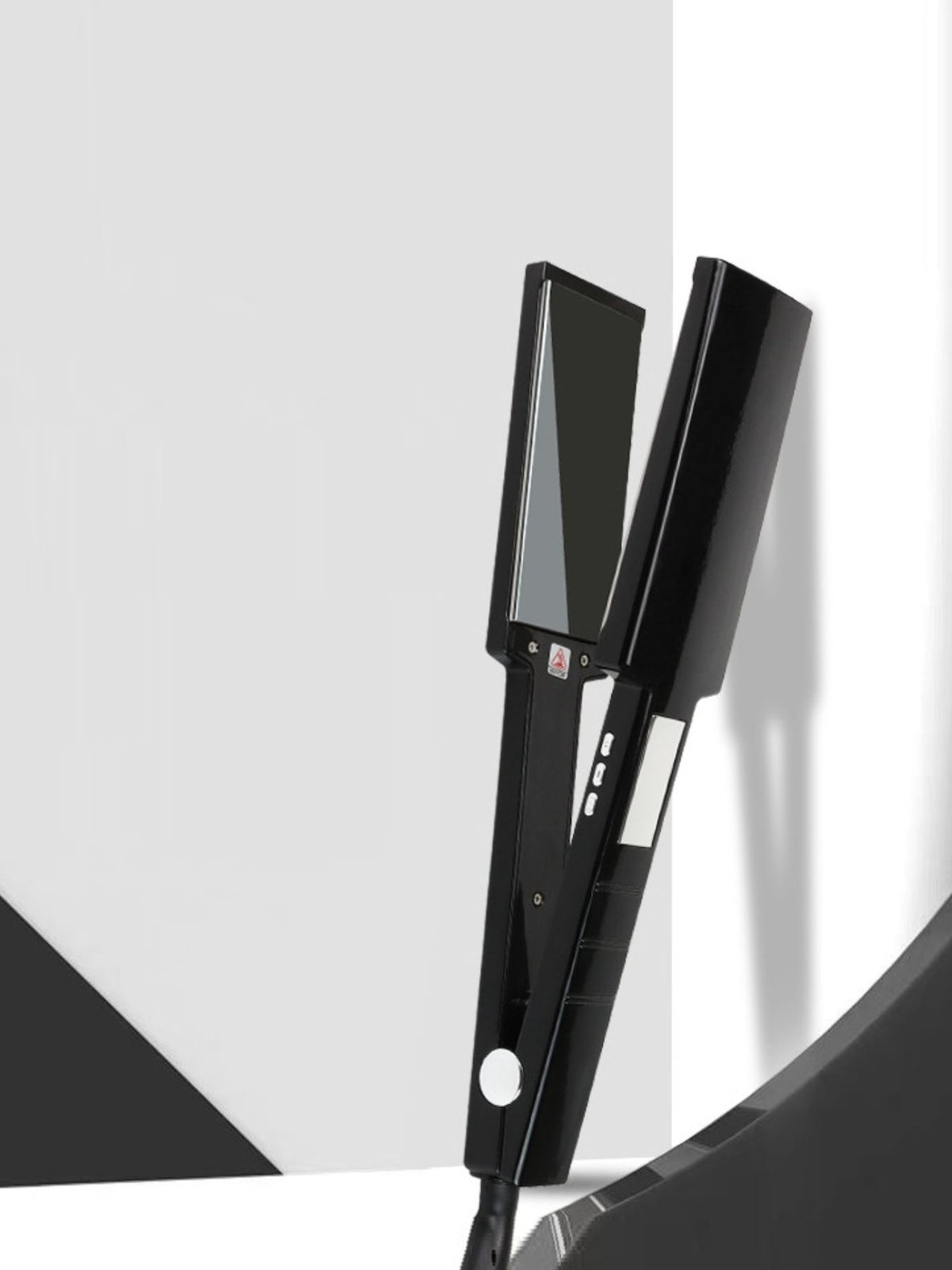 Black fast heating hair straightener