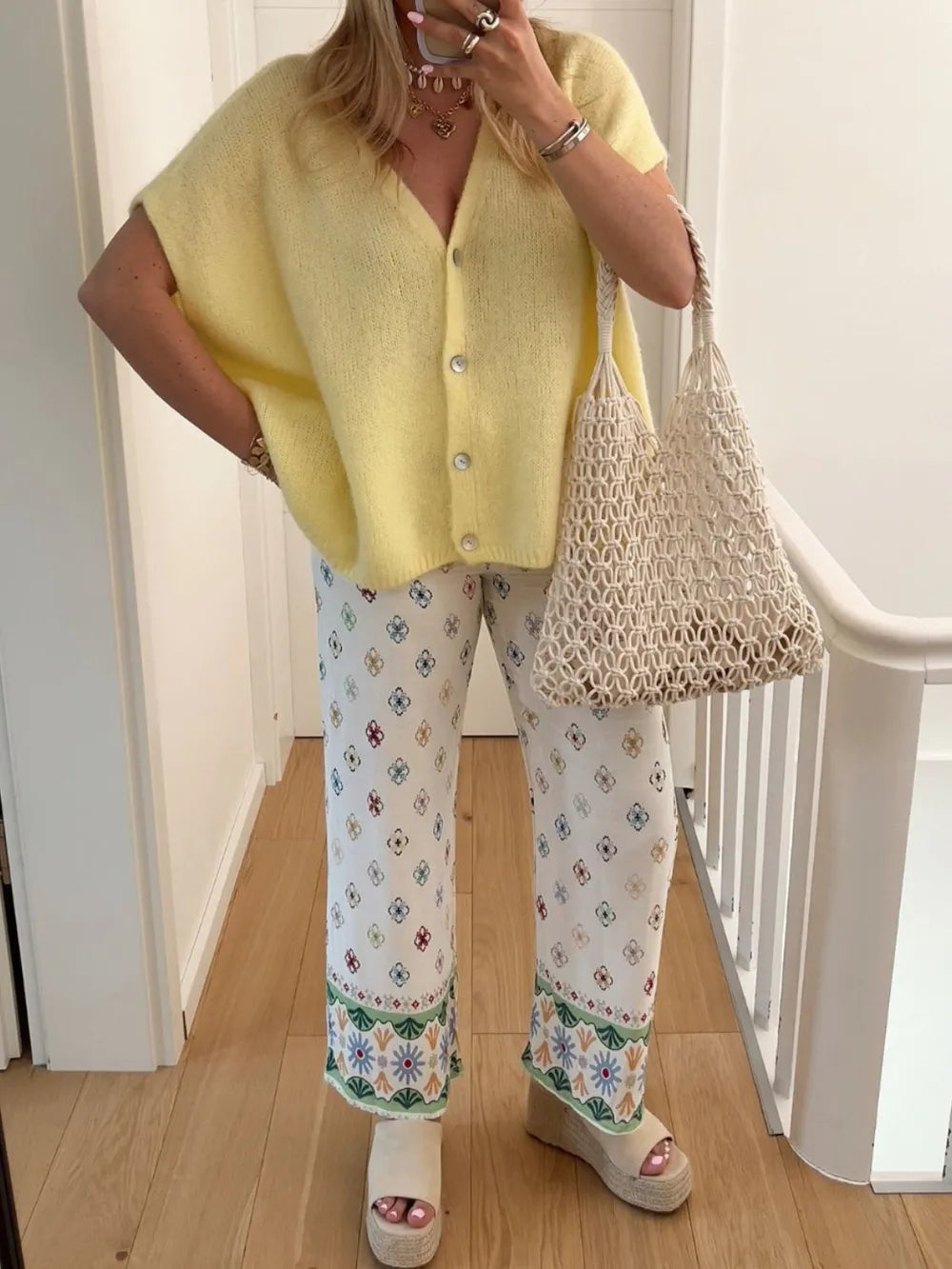 V-Neck Button Up Short Sleeve Cardigan Pastel Yellow - Fashorio