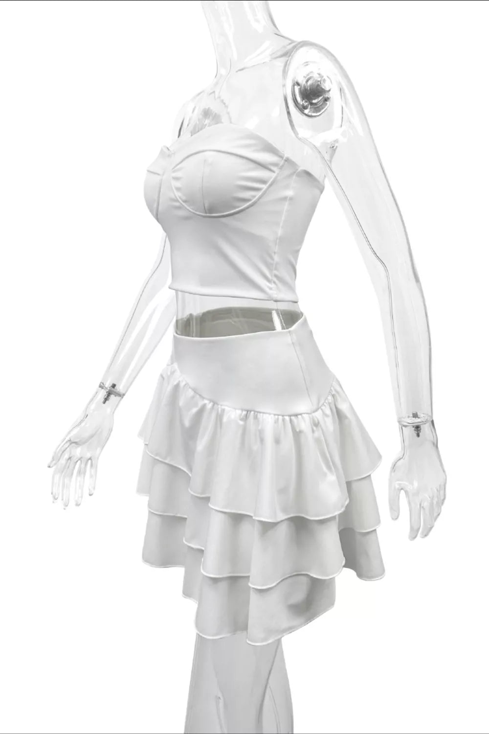 White tube top and ruffle skirt coordinated outfit