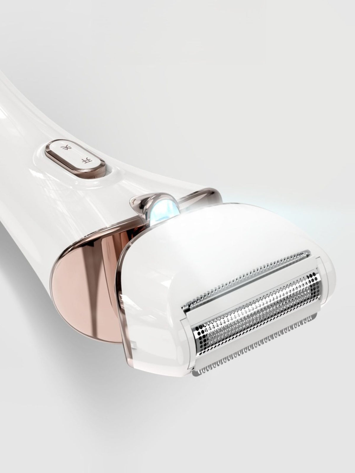 Waterproof epilator held in hand