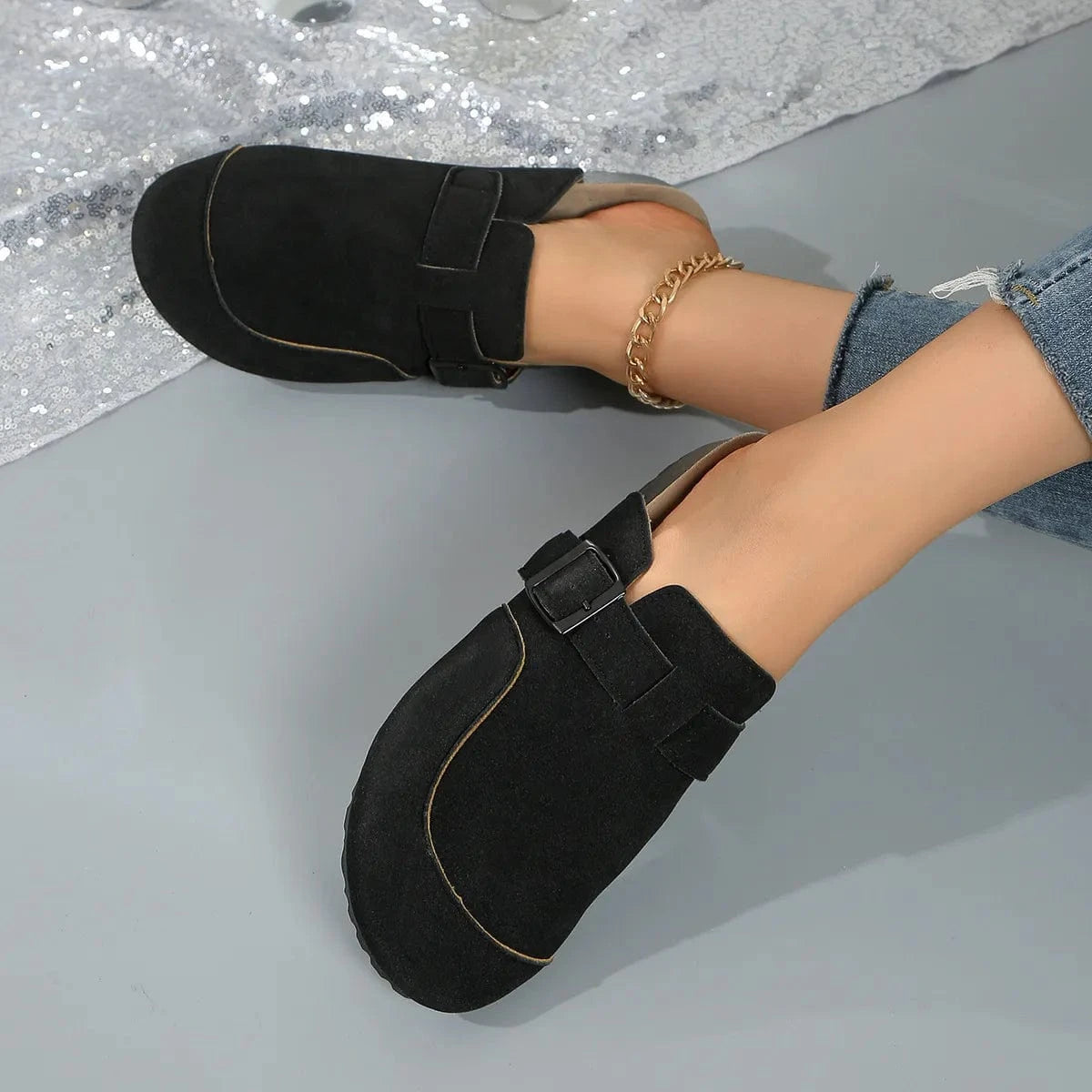 Belle Charme Round Toe Flat Slip-Ons