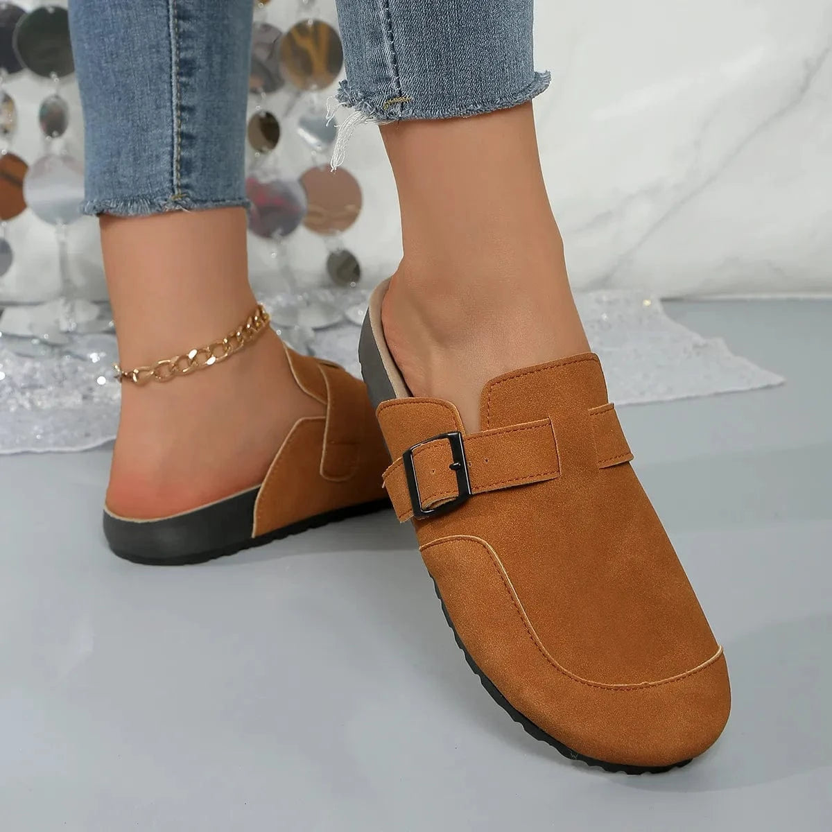 Belle Charme Round Toe Flat Slip-Ons