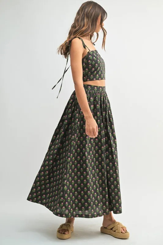 MABLE Floral Crop Top and Skirt Set - Fashorio