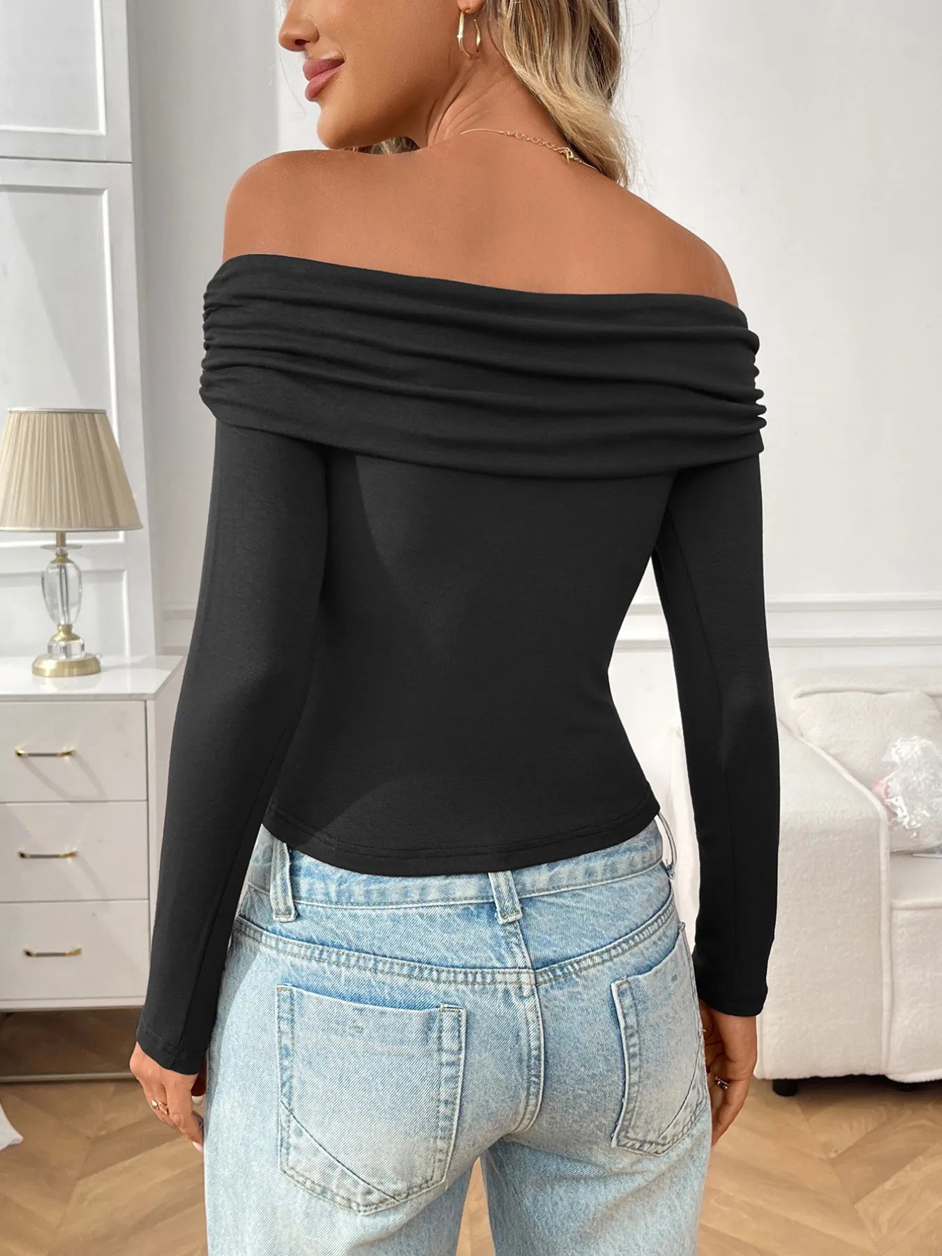 Off-Shoulder Long Sleeve Fitted T-Shirt - Fashorio