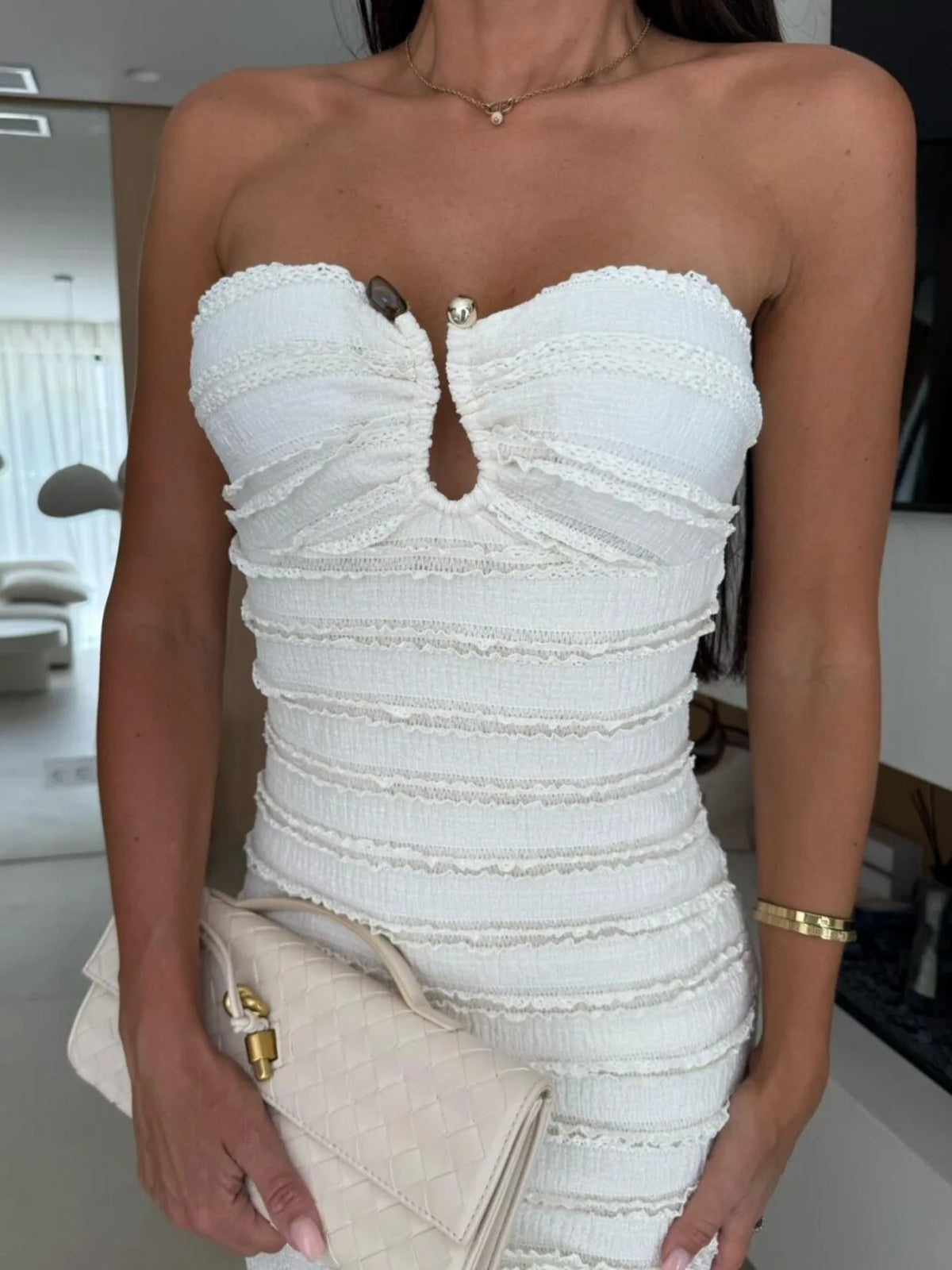 sweetheart neck tube maxi dress skirt and hem detail