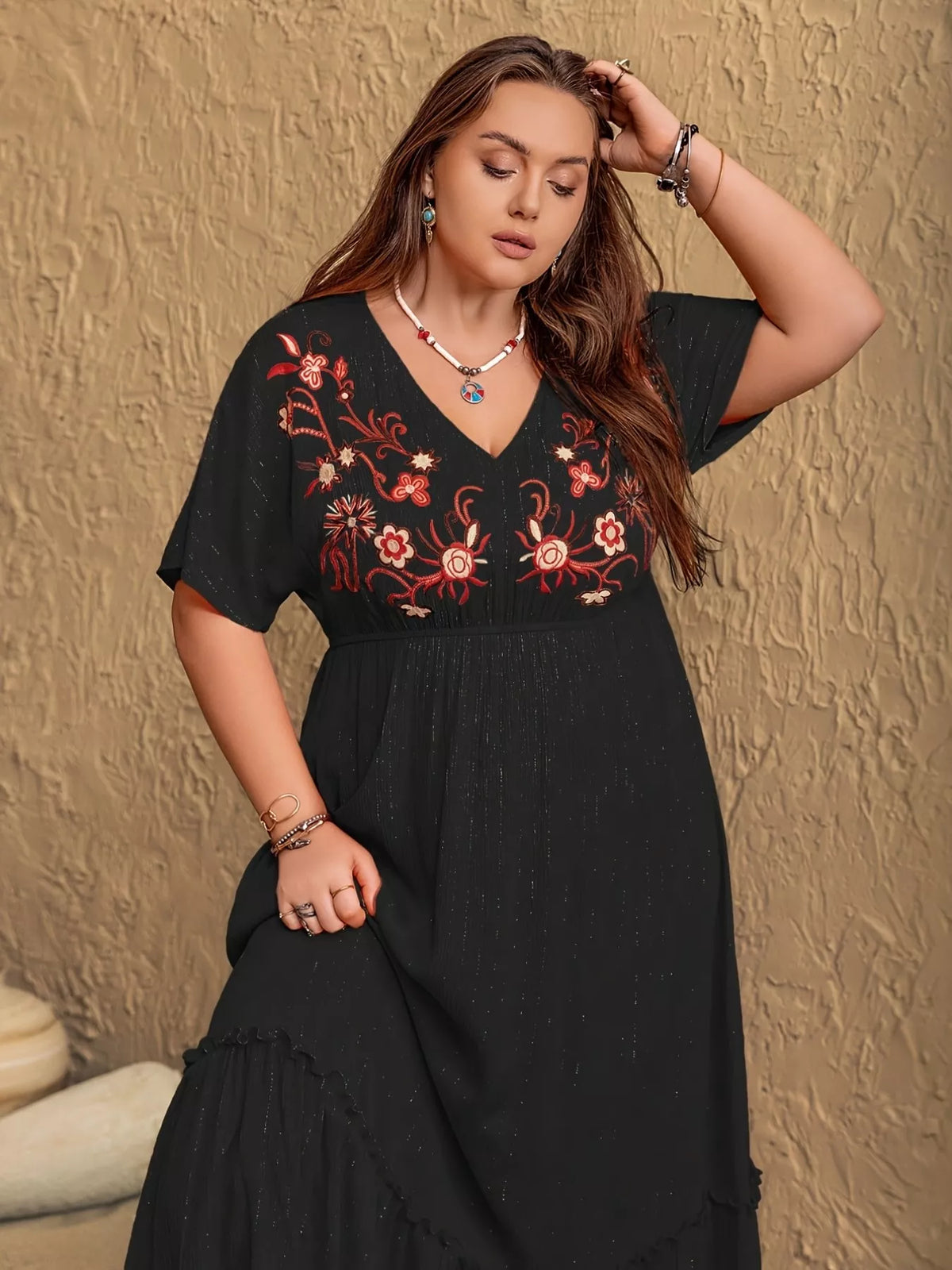 Embroidered viscose maxi dress detail