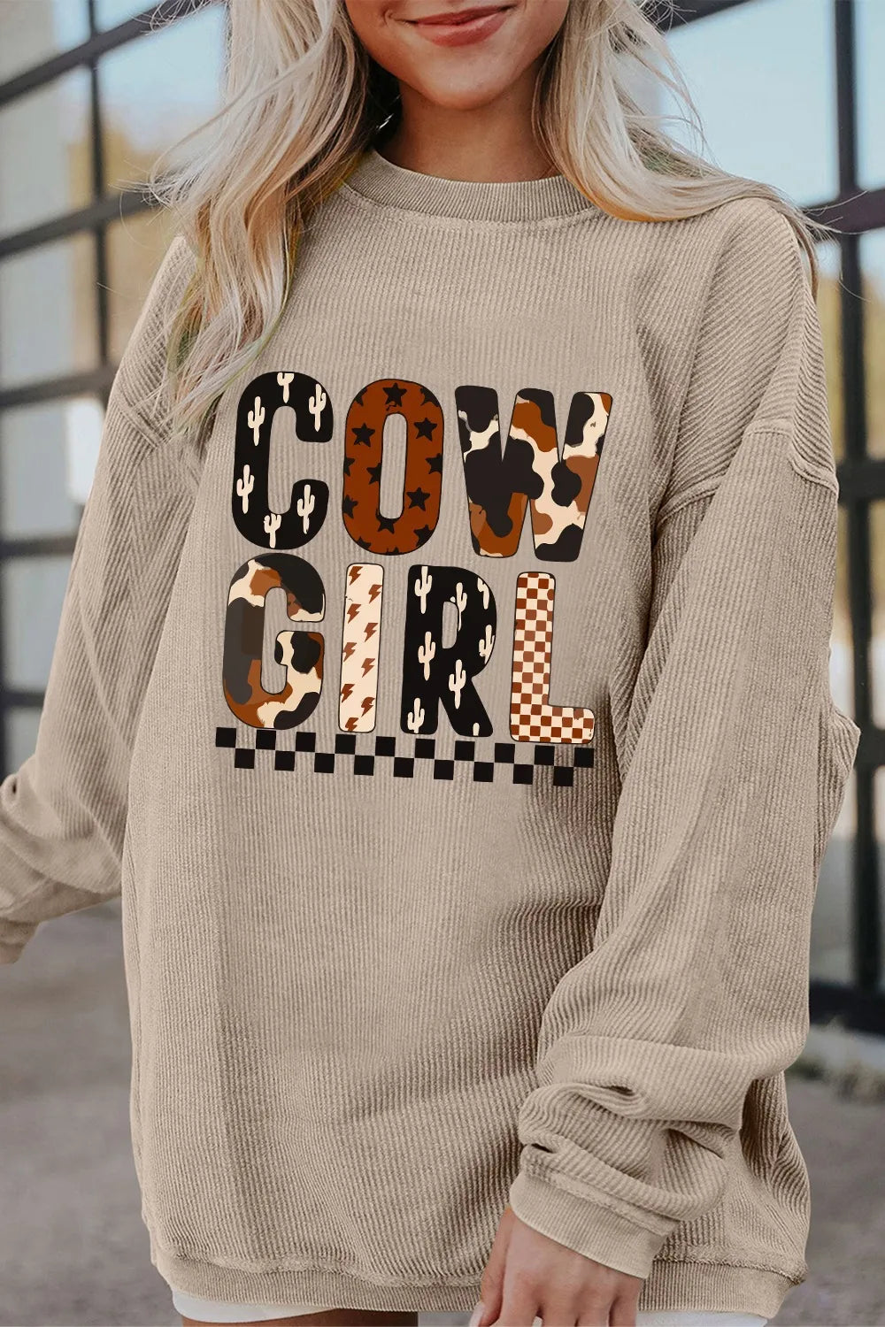 Cowgirl Graphic Long Sleeve Sweatshirt - Fashorio