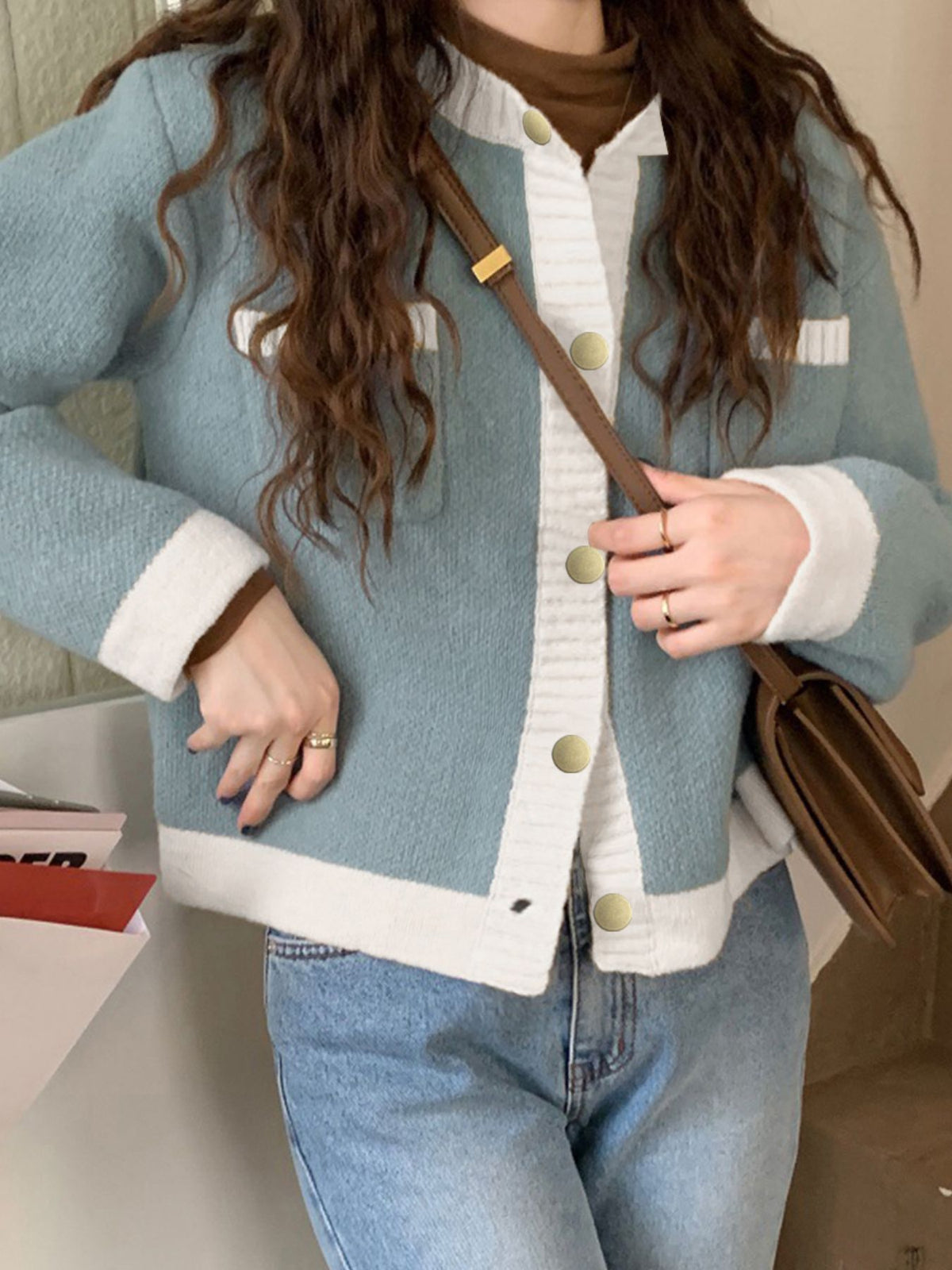 Contrast trim cardigan styled look