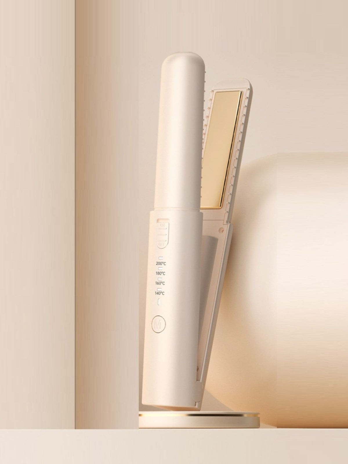 Hair straightener in purple blue