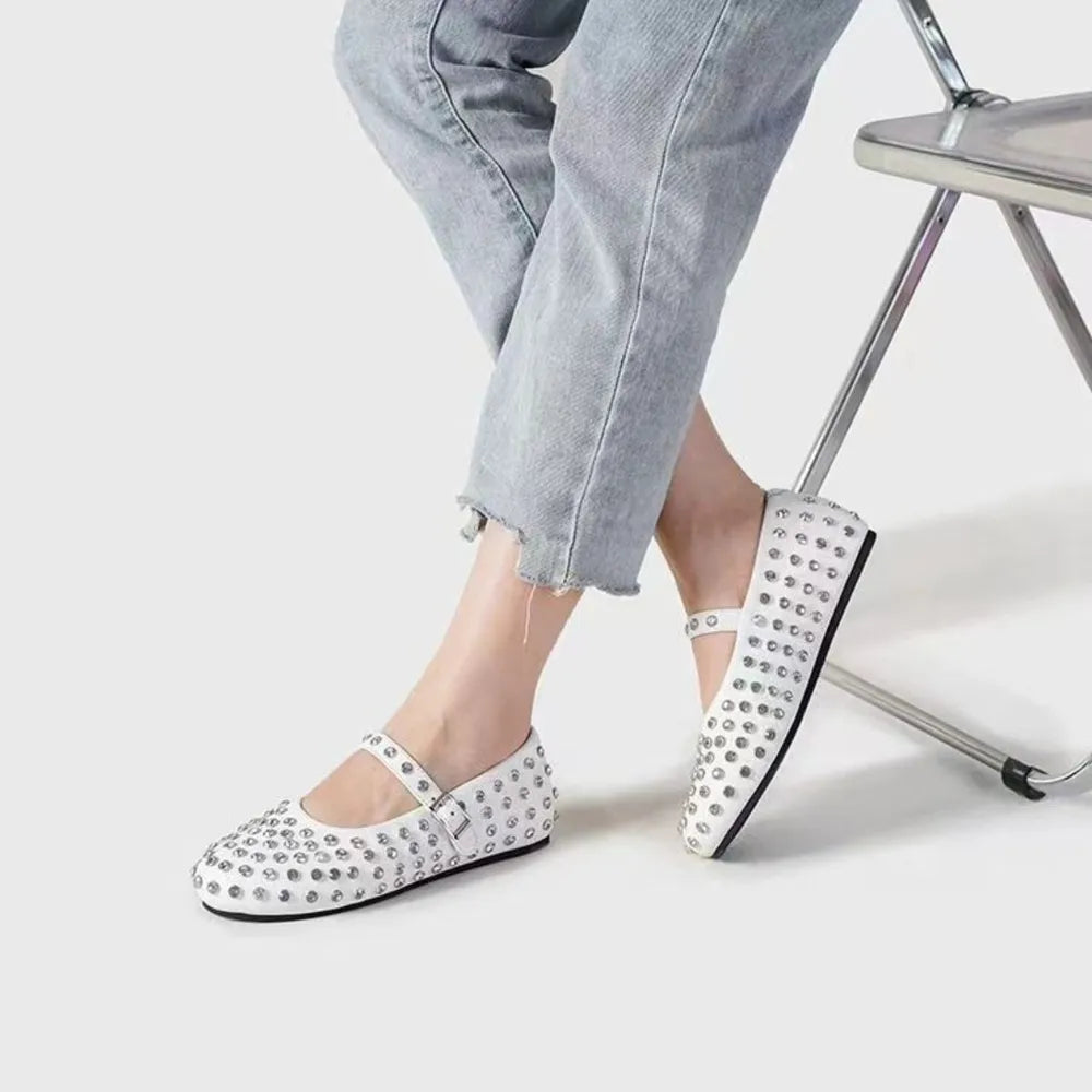 Flat loafers stud accent detail