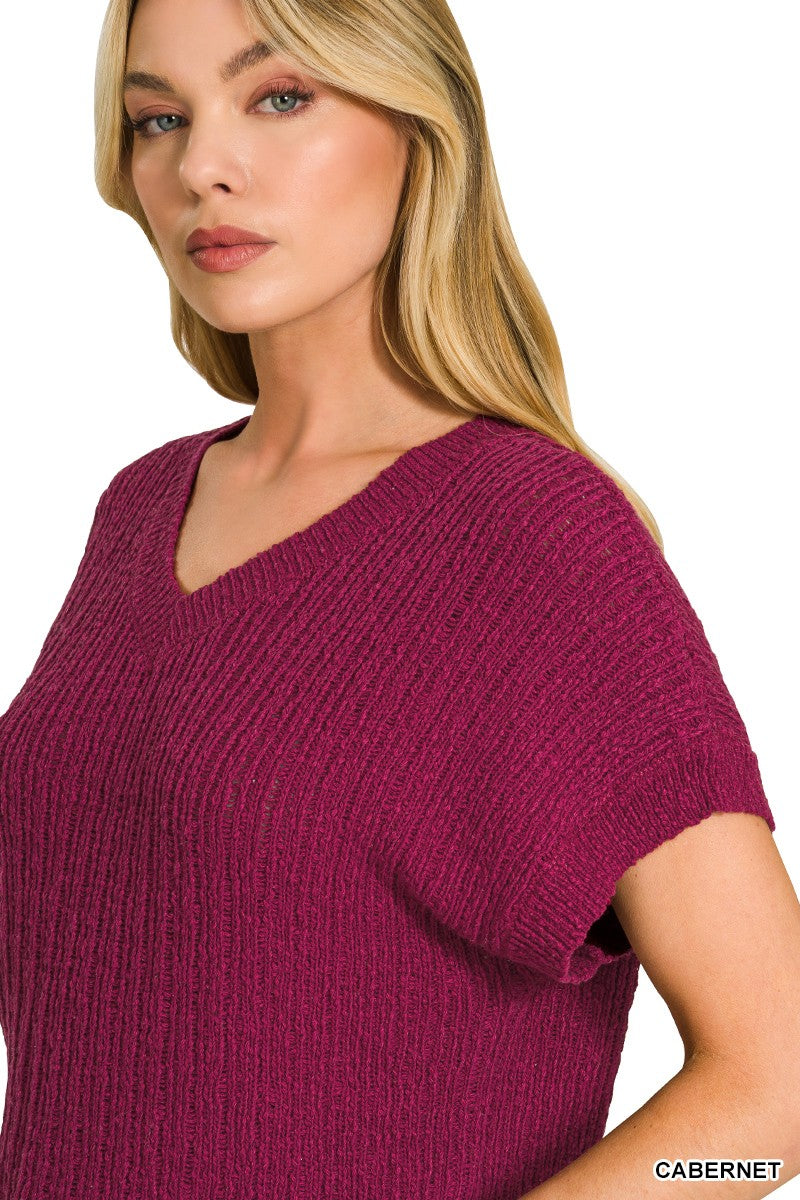 V neck textured knit top detail