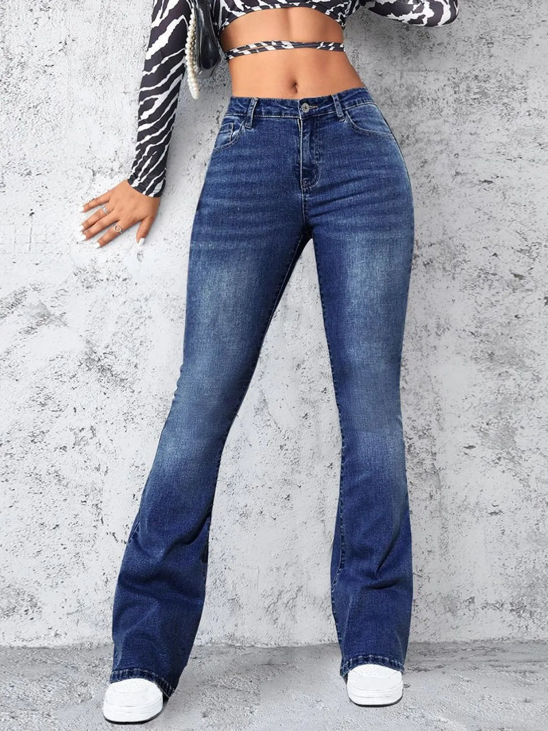 High rise denim jeans with pockets front view