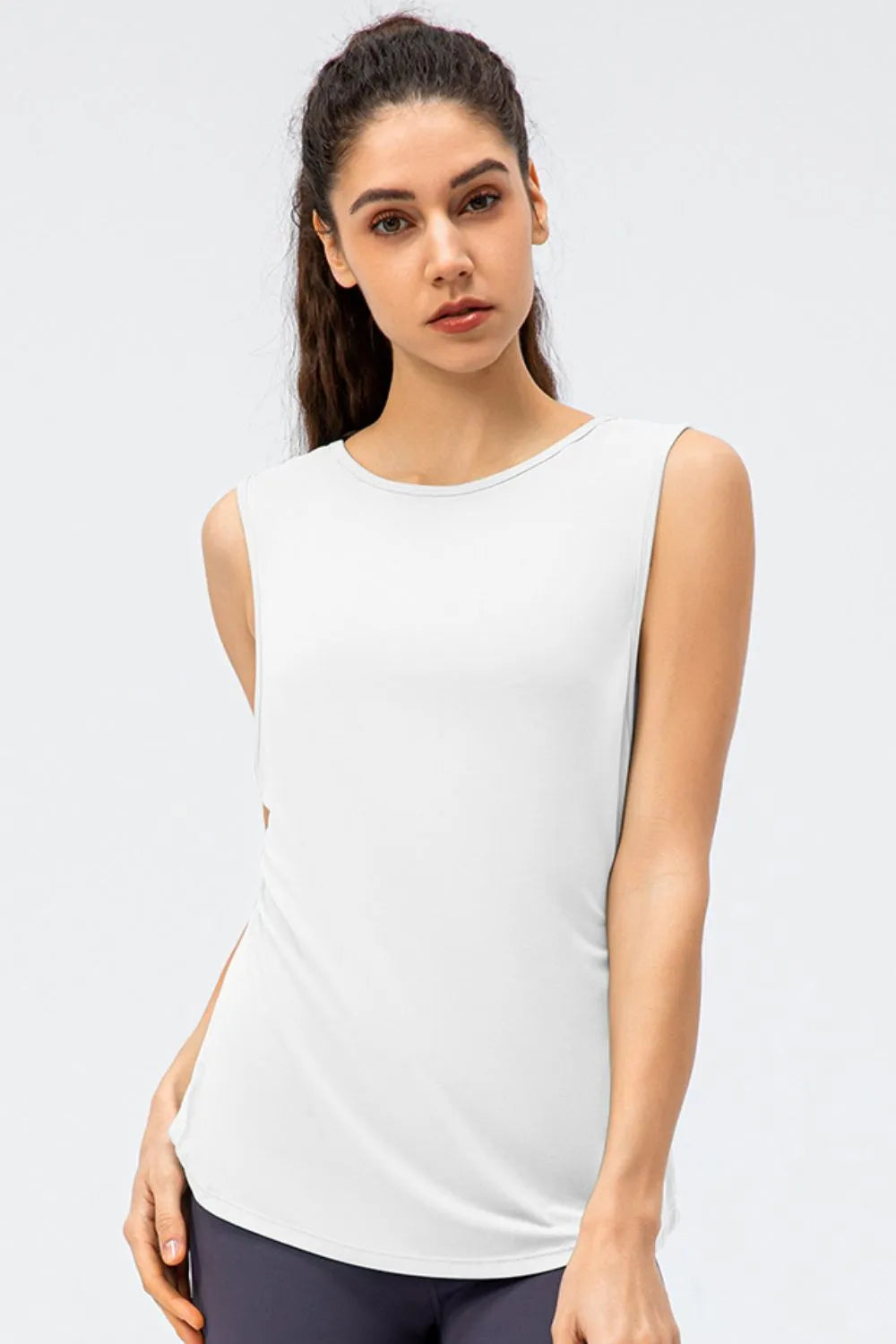 Cutout reversible active tank back detail