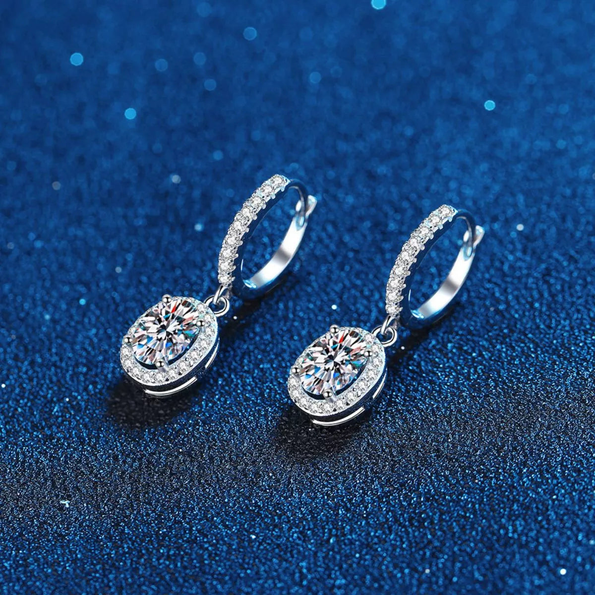 Detail of the earring hook and silver setting