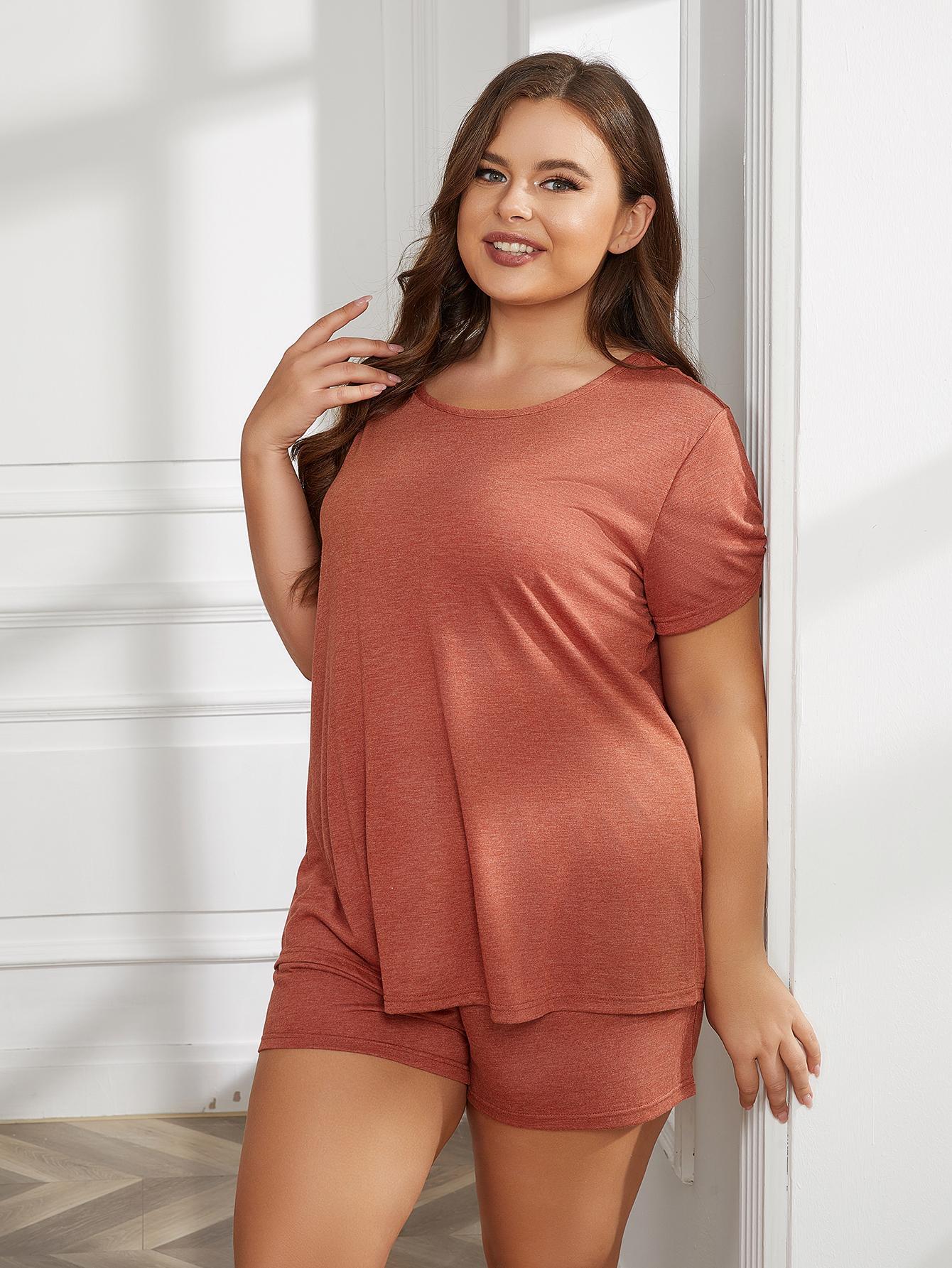 Plus Size Round Neck Short Sleeve Two-Piece Loungewear Set - Fashorio