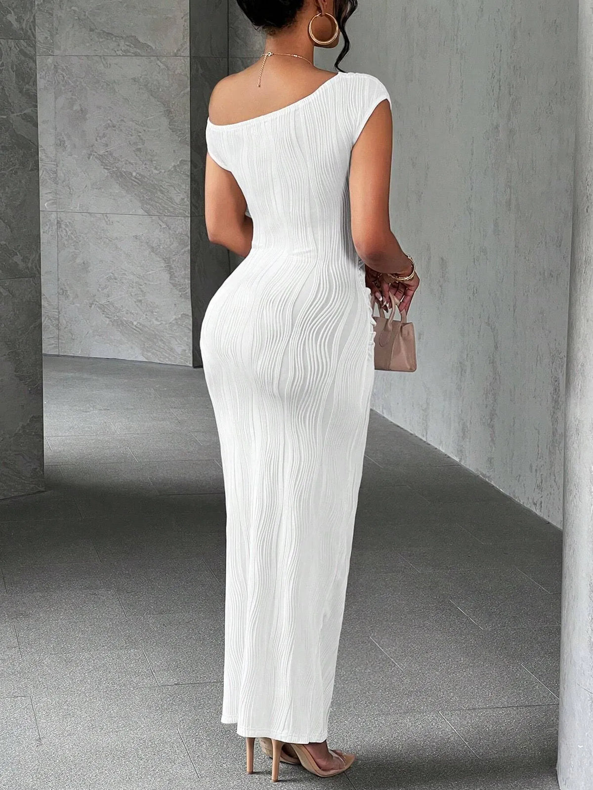 Asymmetrical one shoulder bodycon maxi dress styled look