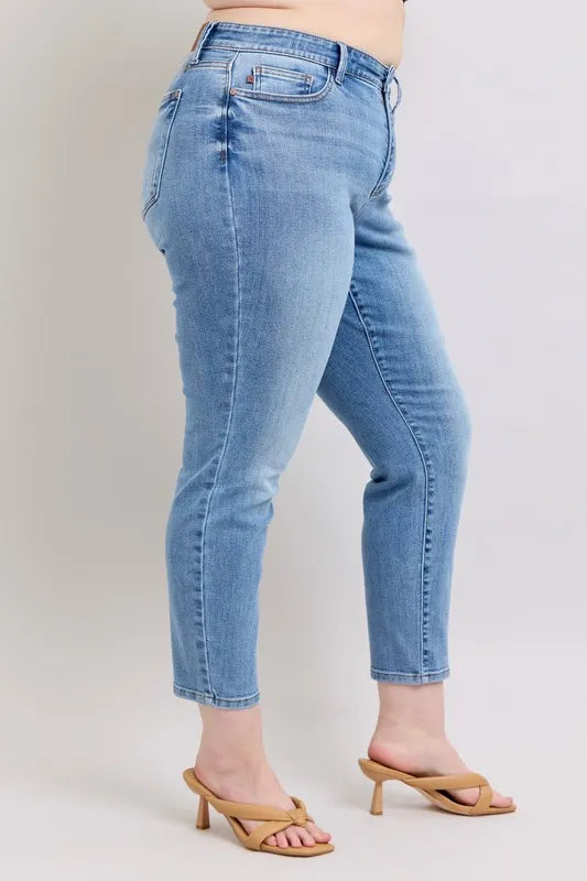 Judy Blue Full Size Mid Rise Vintage Wash Slim Jeans with Cell Phone Pocket Plus Size - Fashorio
