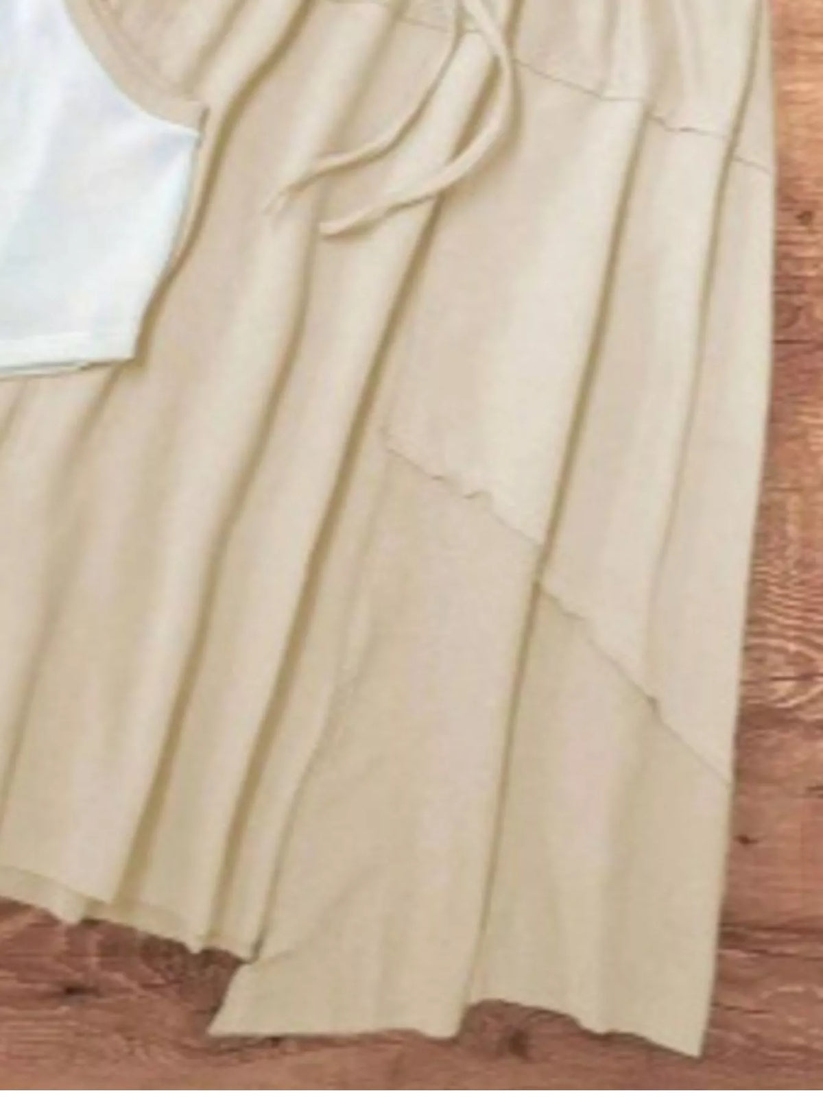 Coordinated contrast trim tank and skirt set detail
