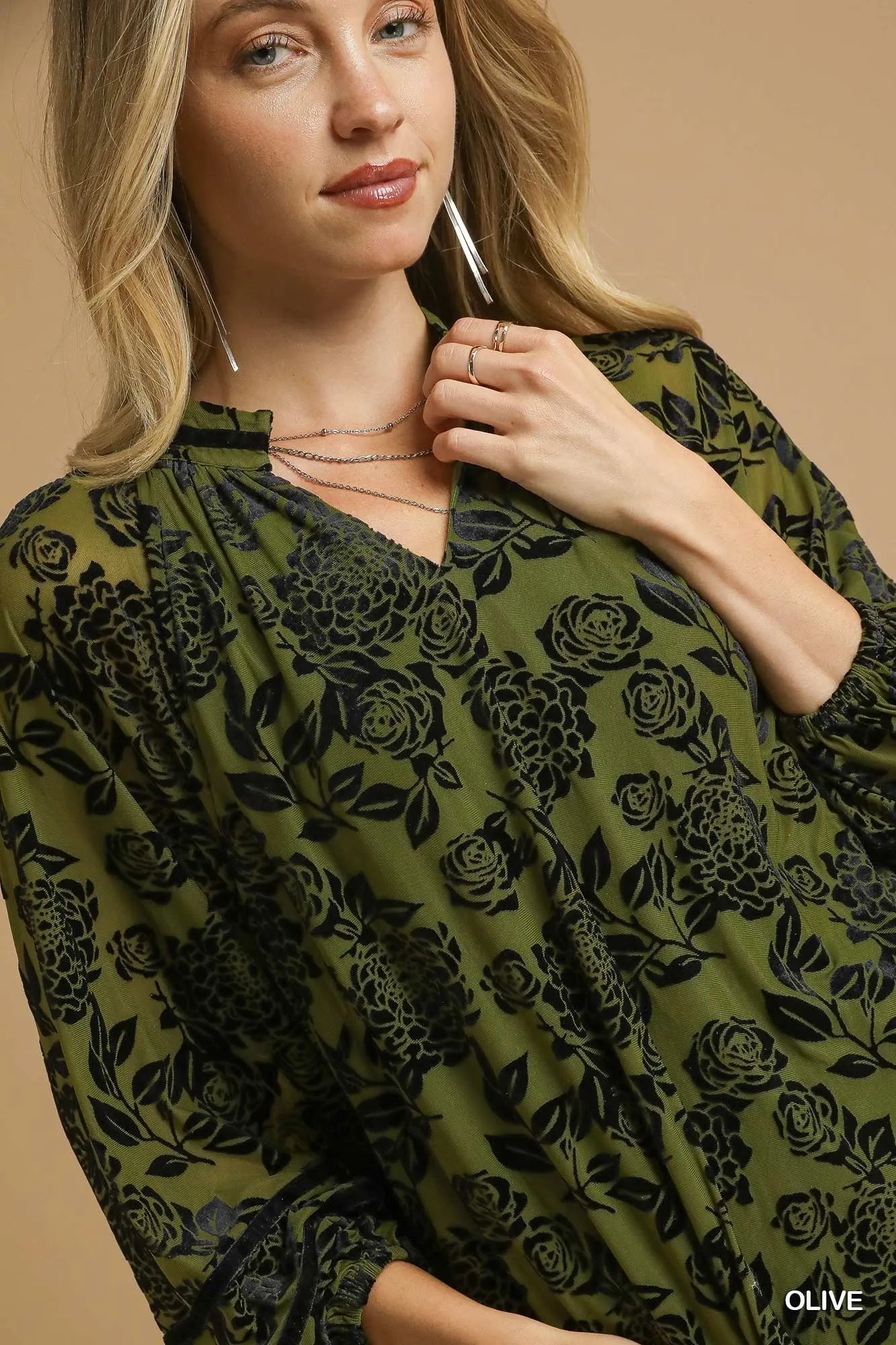 Umgee Full Size Floral Velvet Blouse with Balloon Sleeves Plus Size - Fashorio