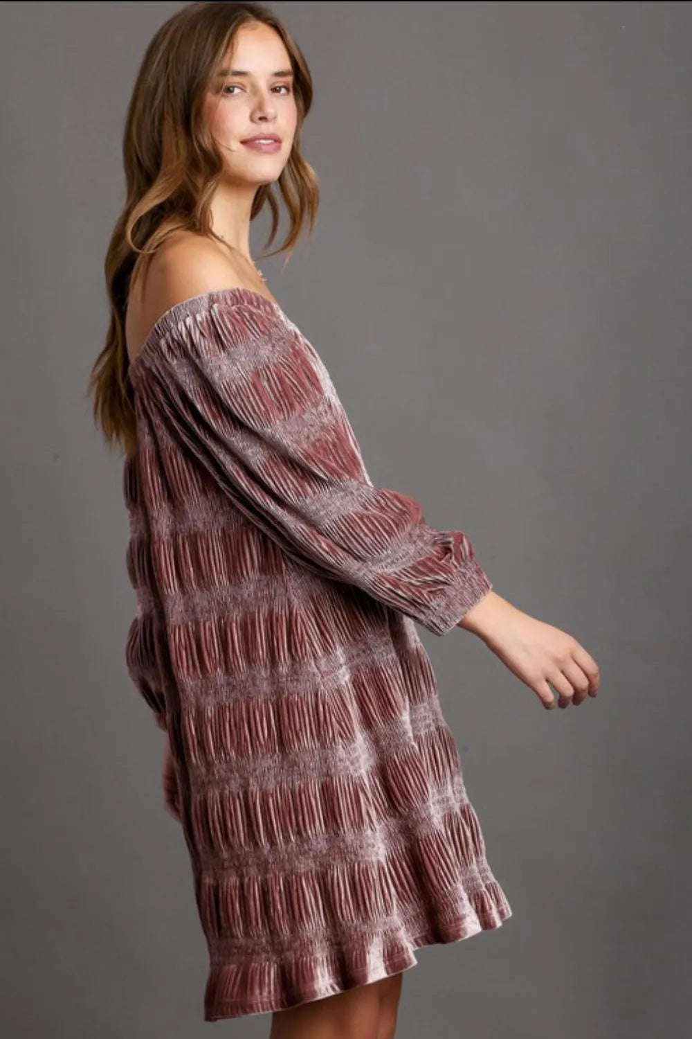 Off Shoulder Balloon Sleeve Velvet Mini Dress side view