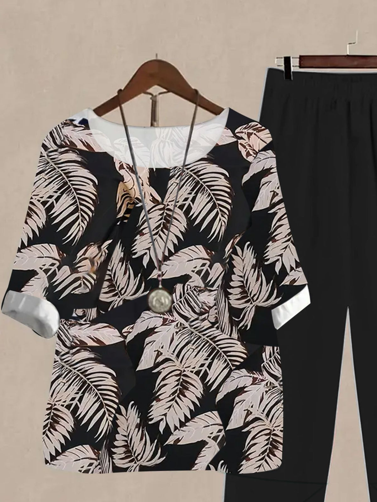 Printed two piece set styling