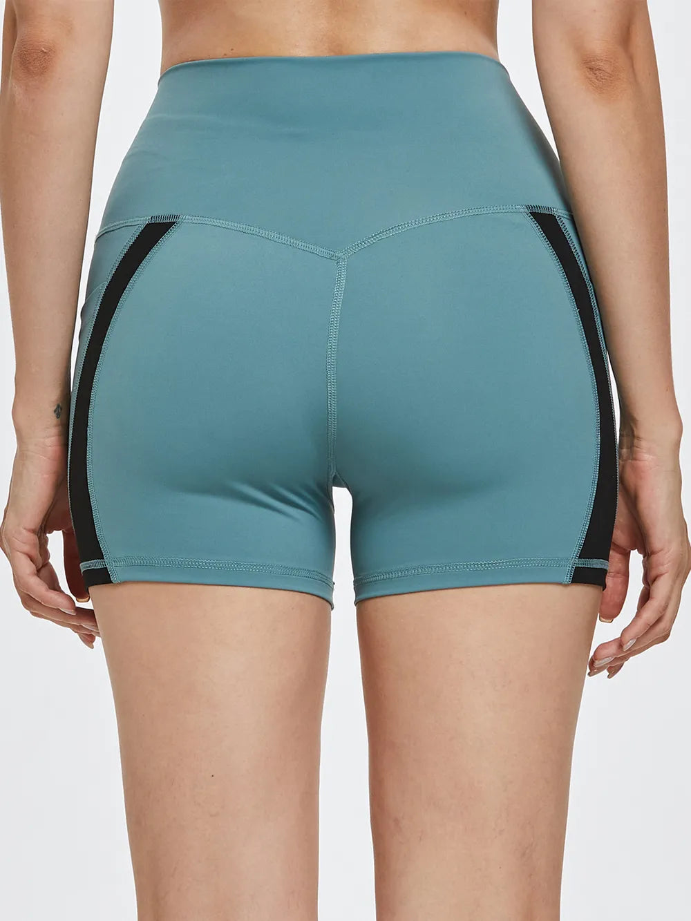 High waist active shorts hem detail