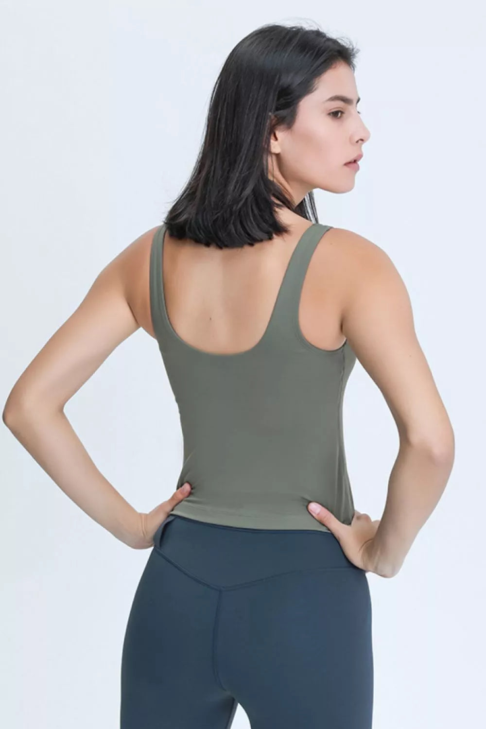 V neck active tank close up detail