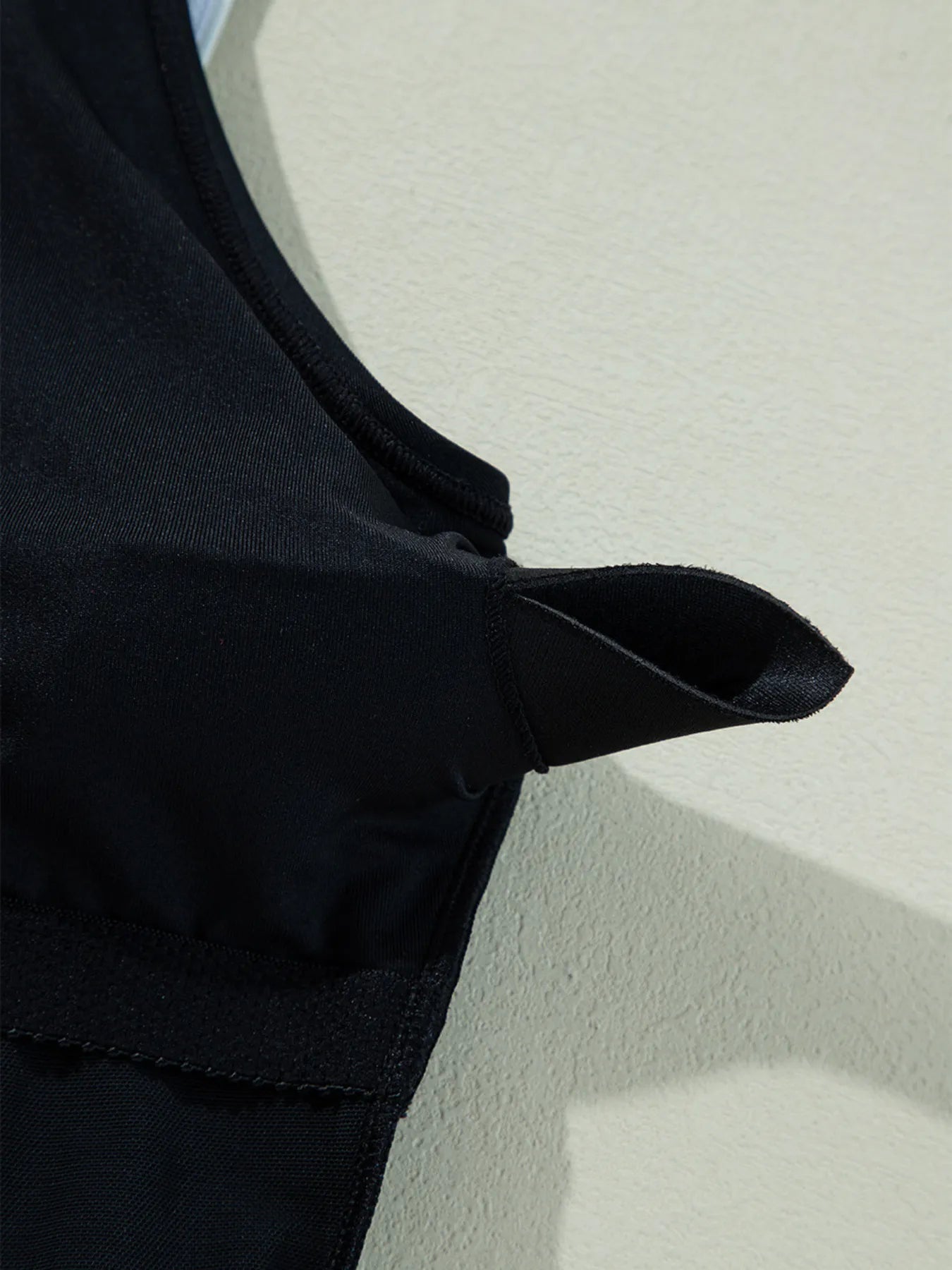 Ruffle Trim V-Neck One-Piece Swimsuit - Fashorio