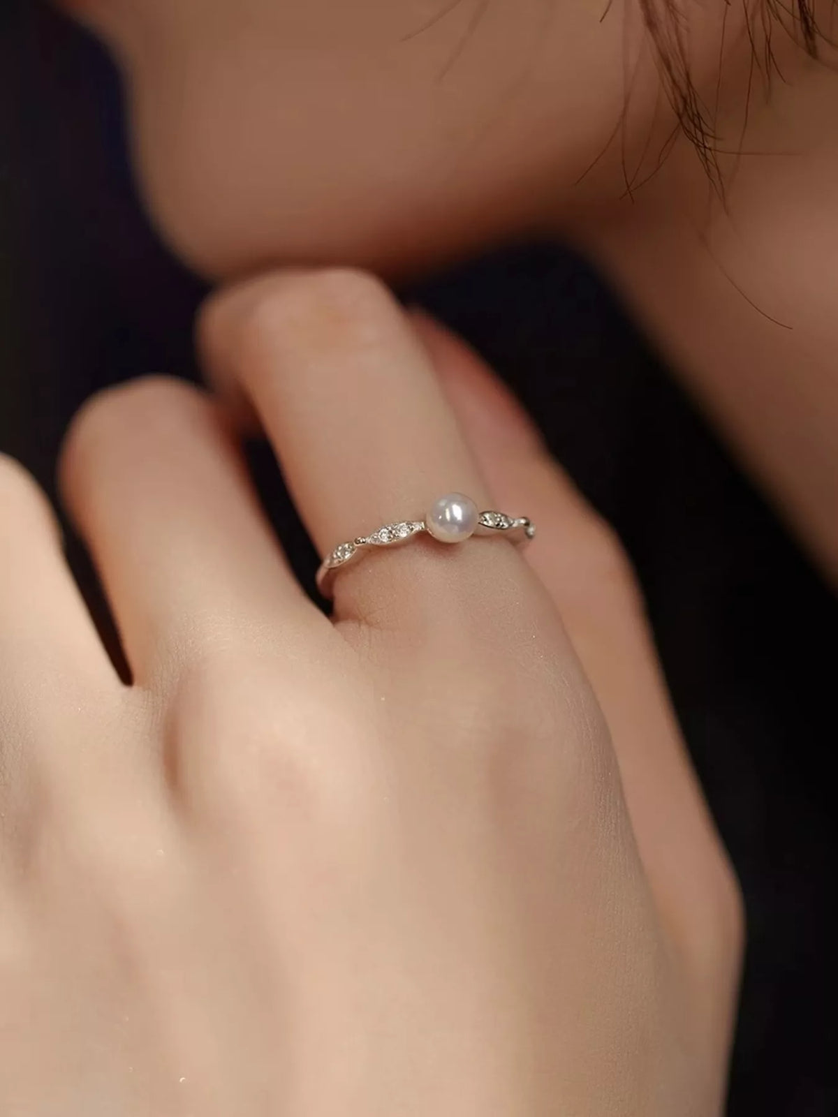Sterling silver pearl ring front view