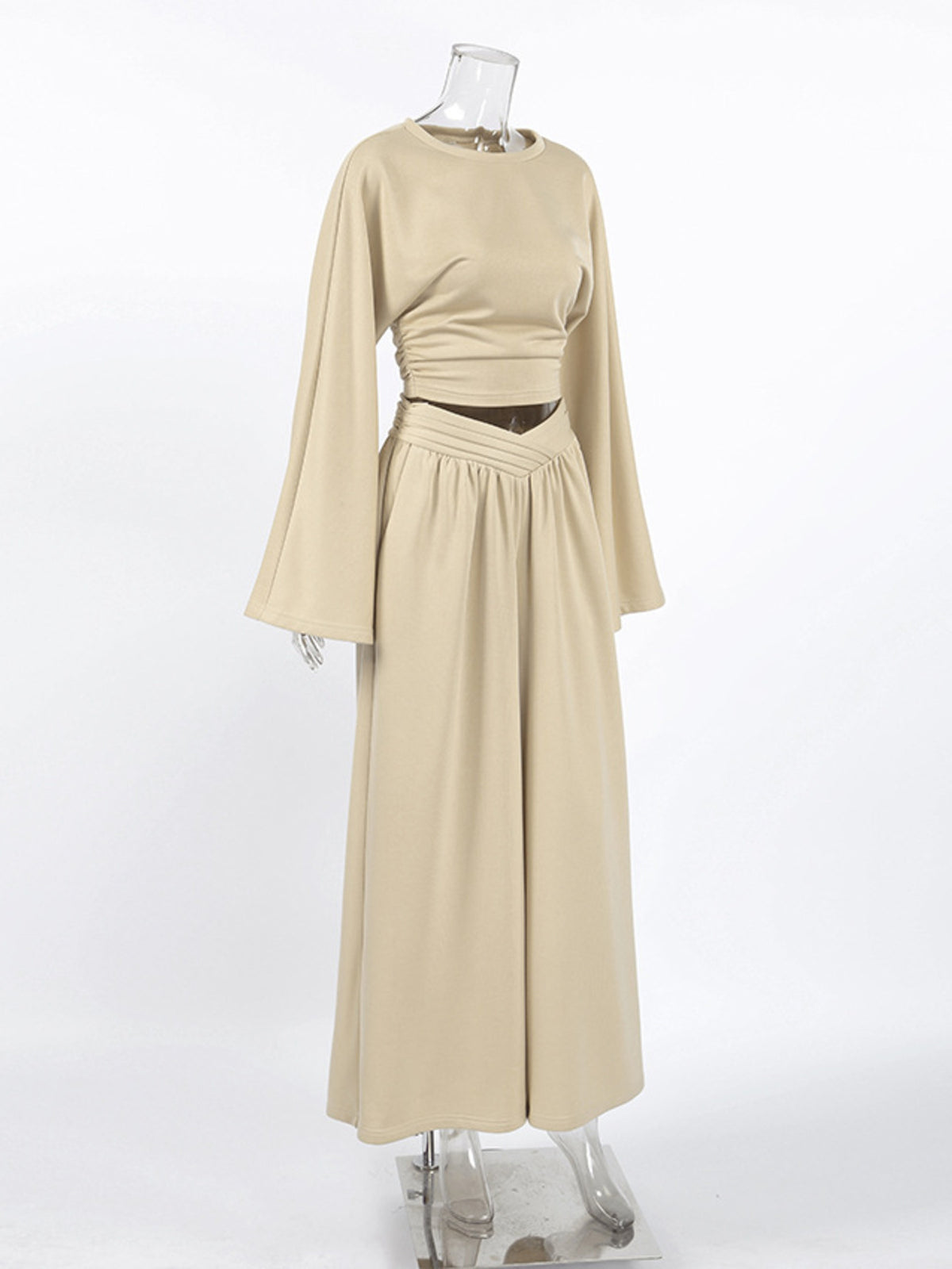 Coordinated wide leg pants set styling