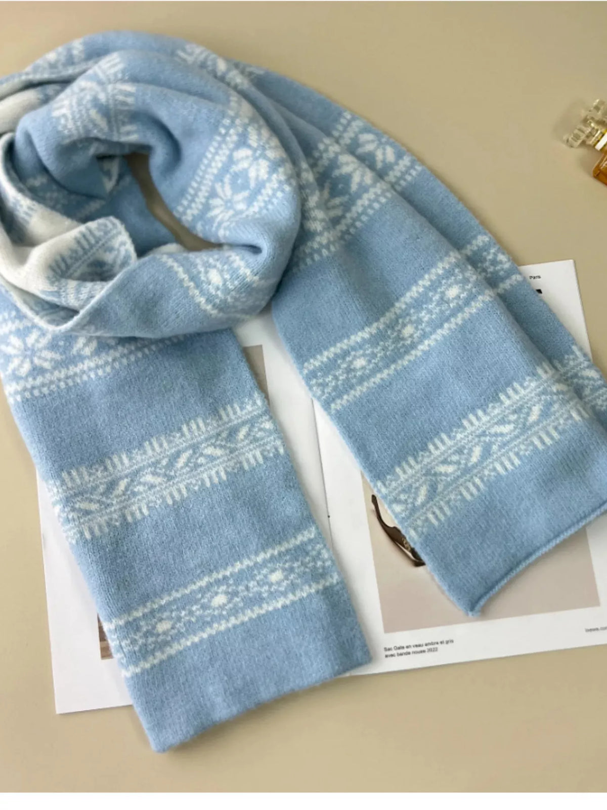Close up of the knitted snowflake motif