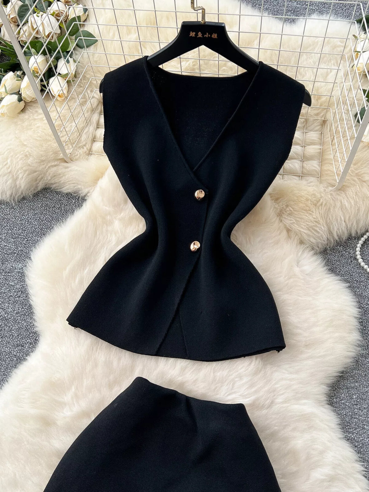 Button up sleeveless set styling