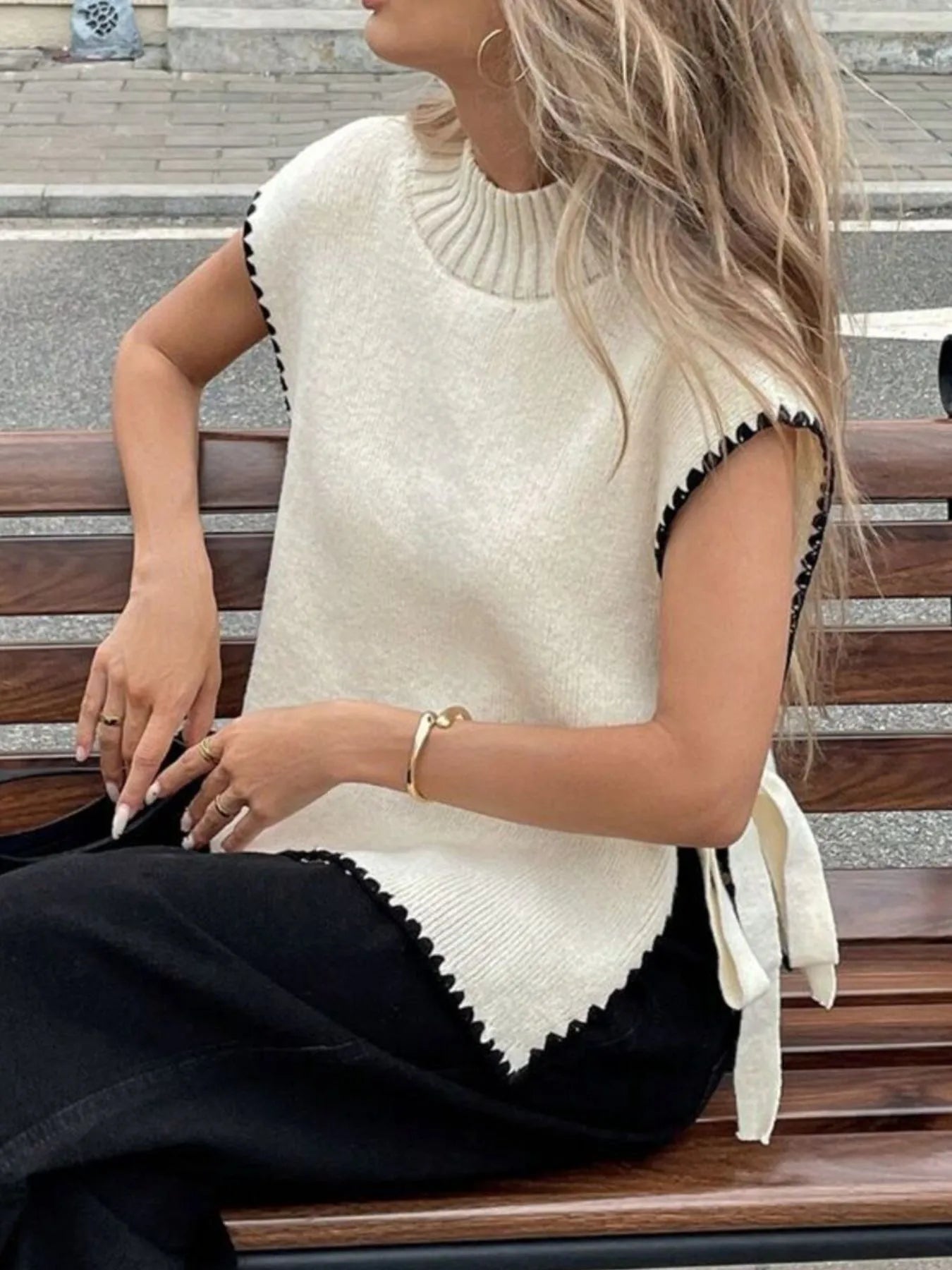 Ribbed Turtleneck Sweater Vest with Contrast Trim White - Fashorio