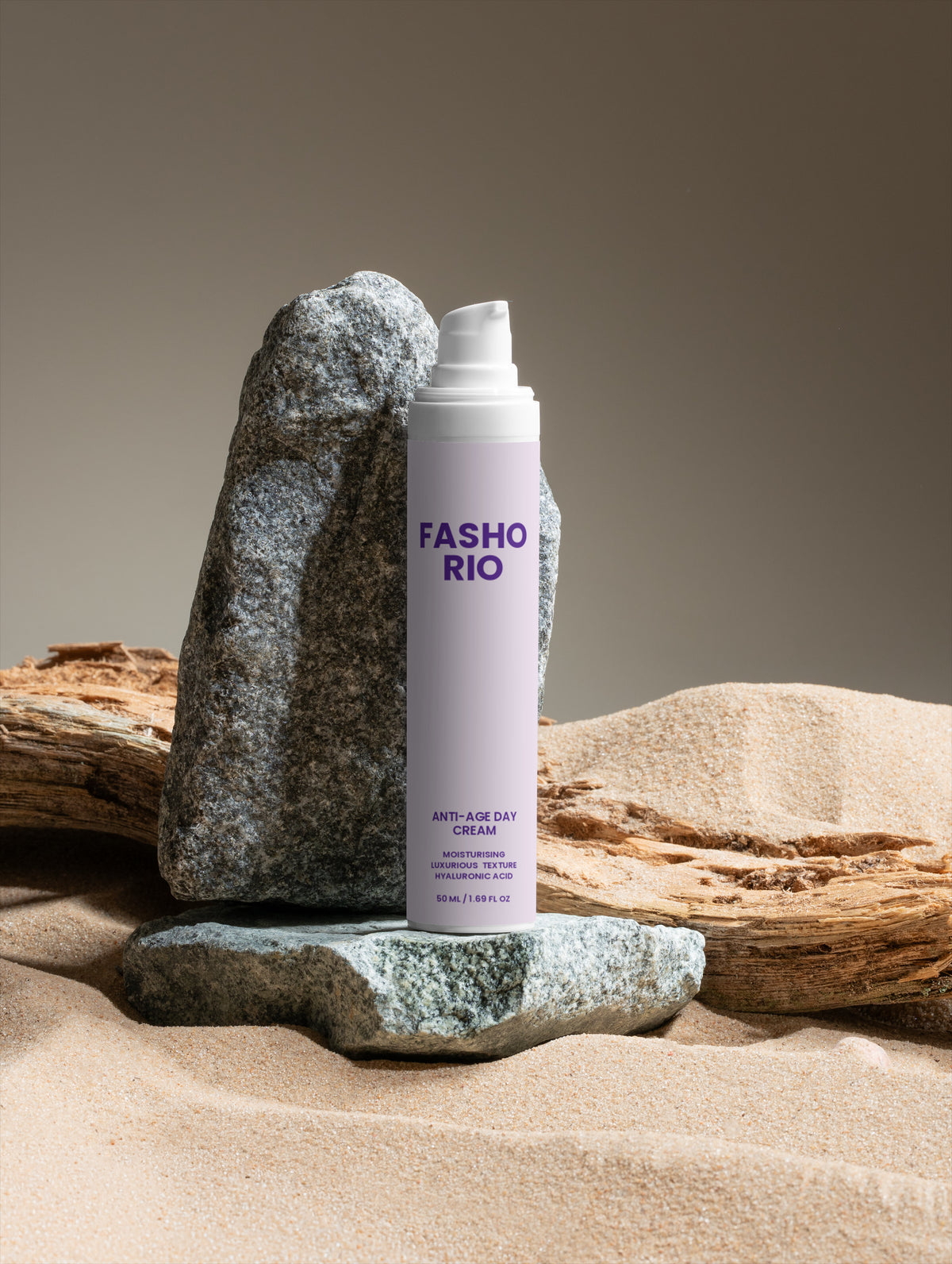 Anti age day cream for youthful glowing complexion